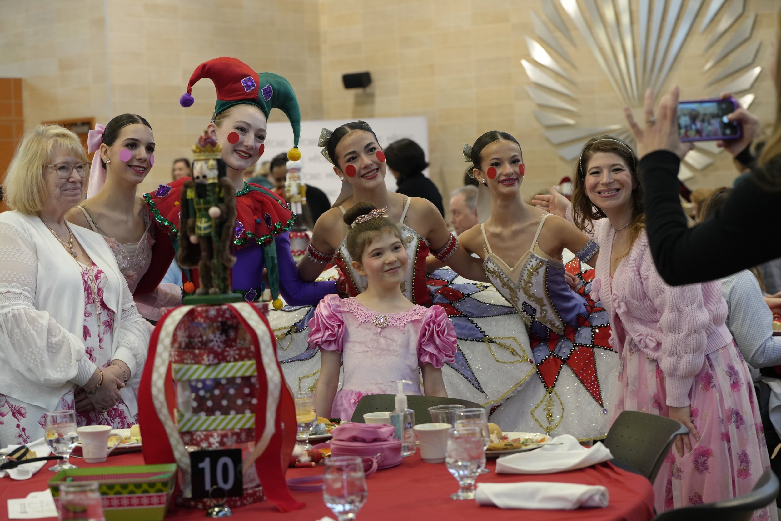 Nutcracker Tea