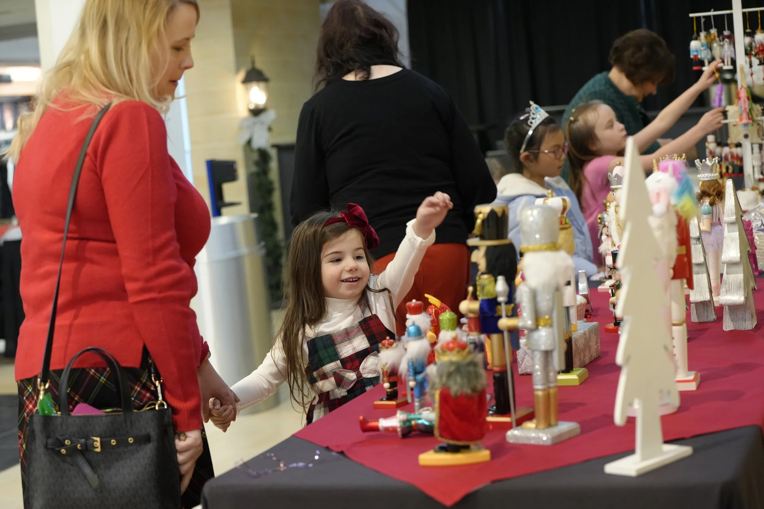 Nutcracker Tea