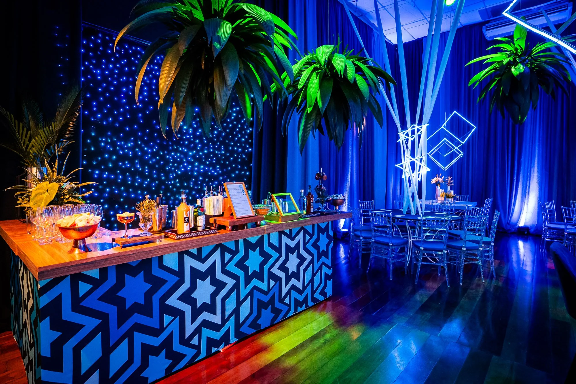 Bar Mitzvah na Spazio Itanhangá em azul com estrelas de david
