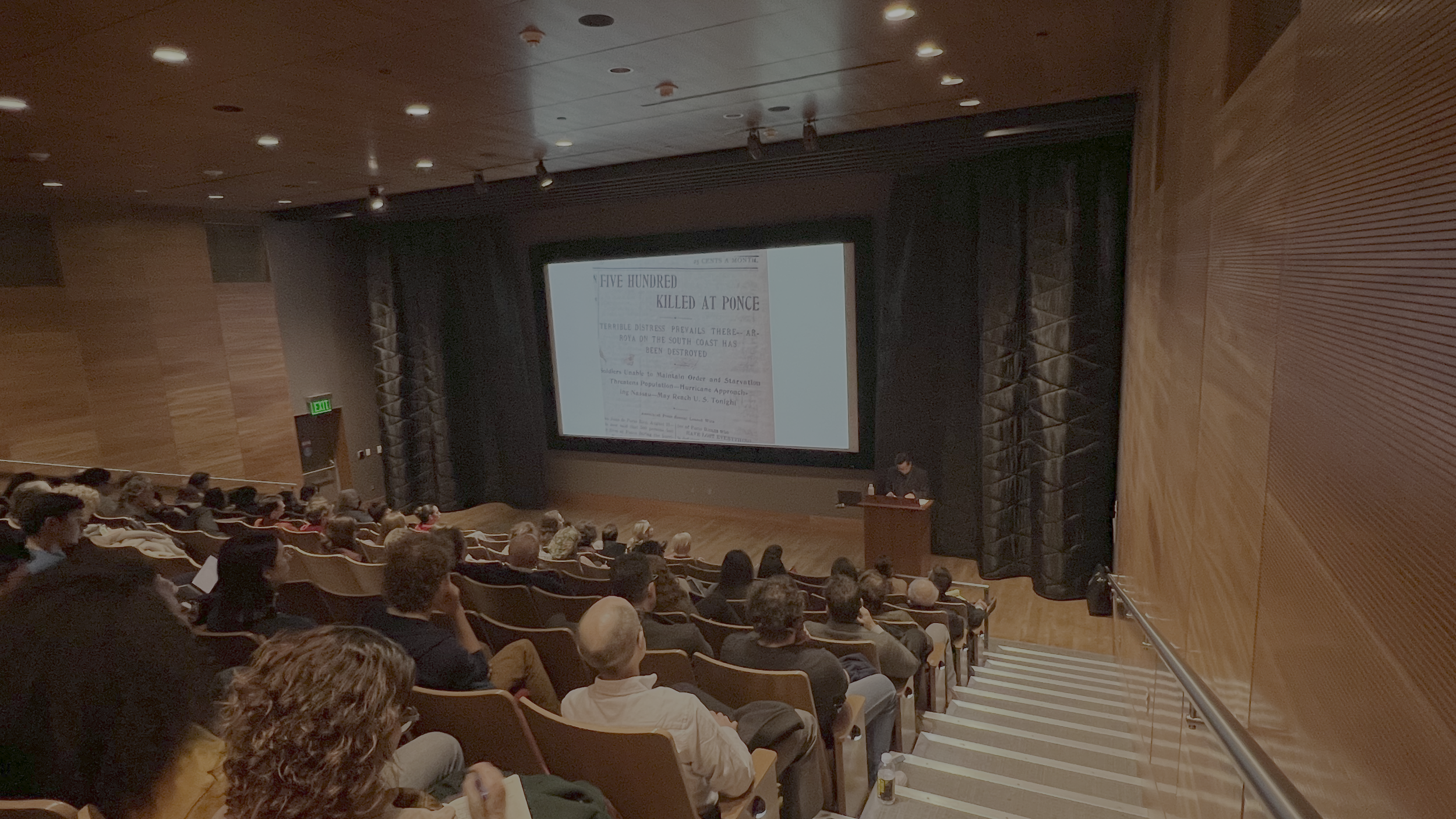 Wide shot of Francisco Scarano presentation.