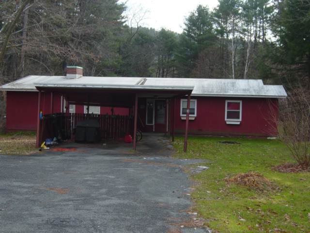 34-east-wheelock-front.png
