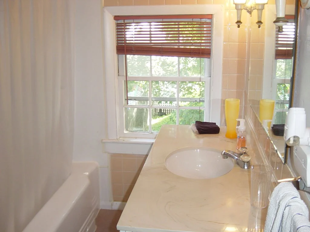 59_East_Wheelock_Bath.jpg