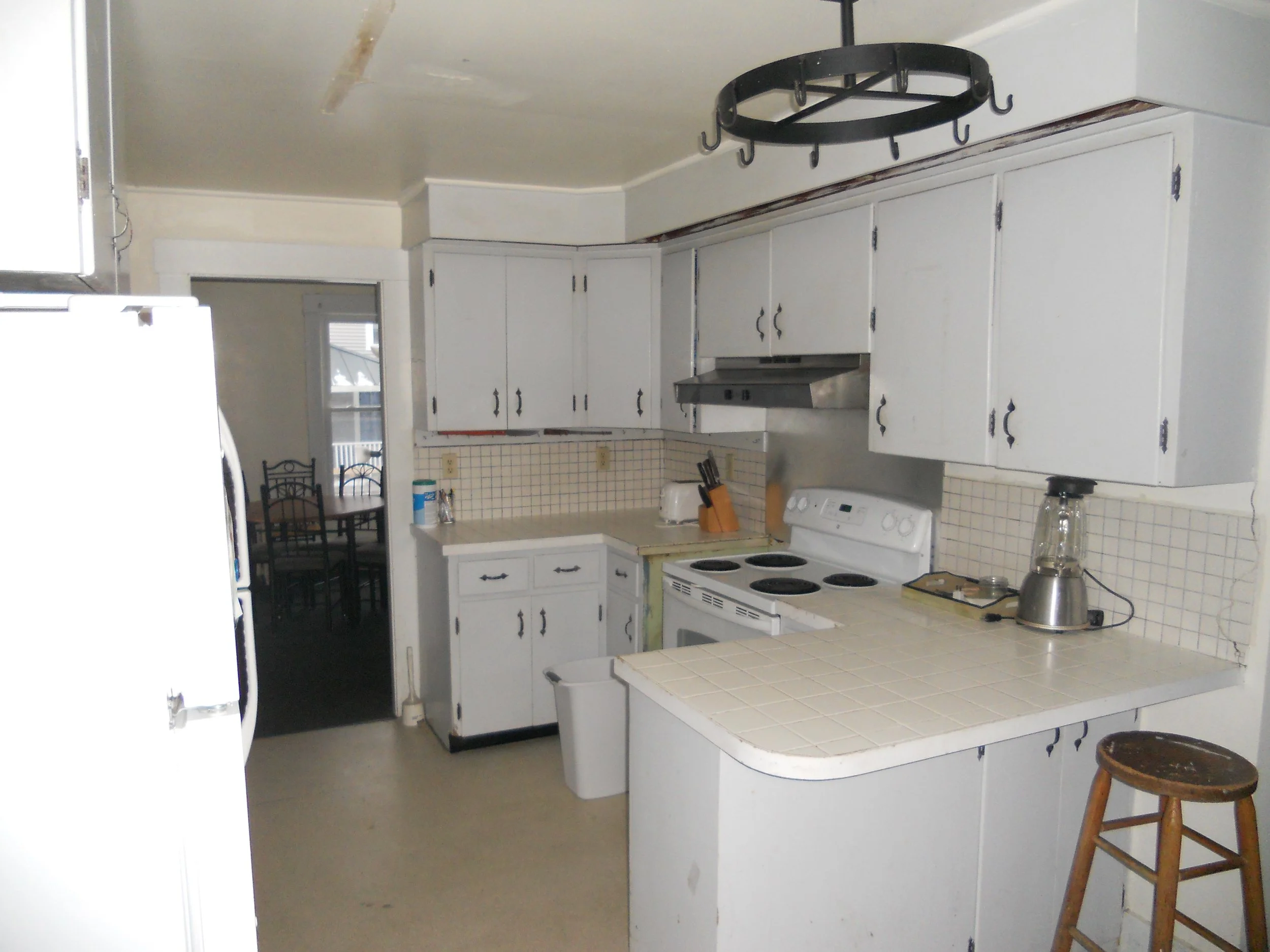 51 Leb Kitchen#2.jpg