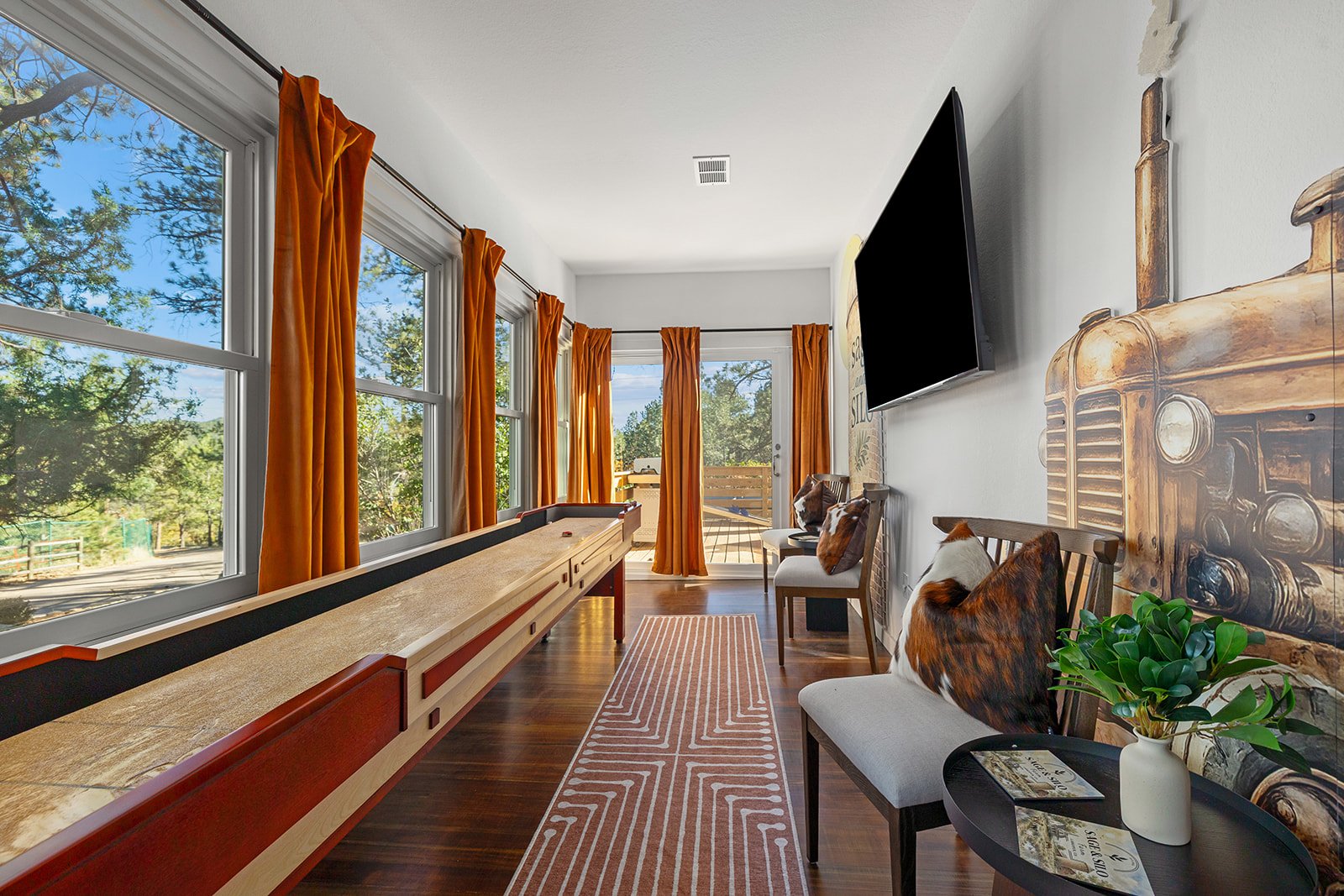 MainLiving_Rec14.jpg