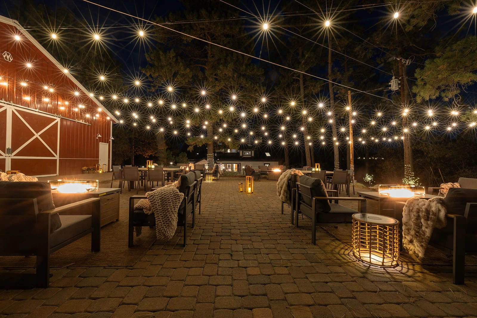 OutdoorGatheringSpace20.jpg
