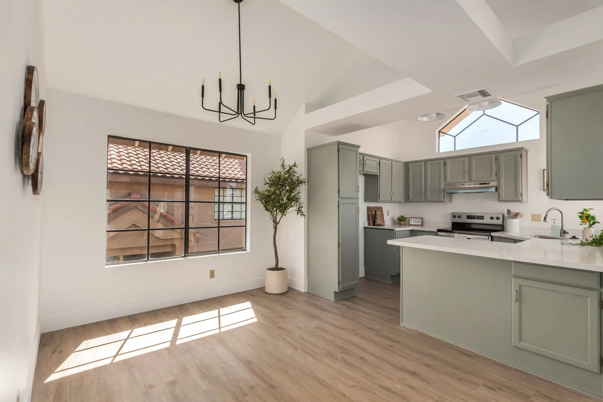 10 - Pasadena Kitchen1.jpg