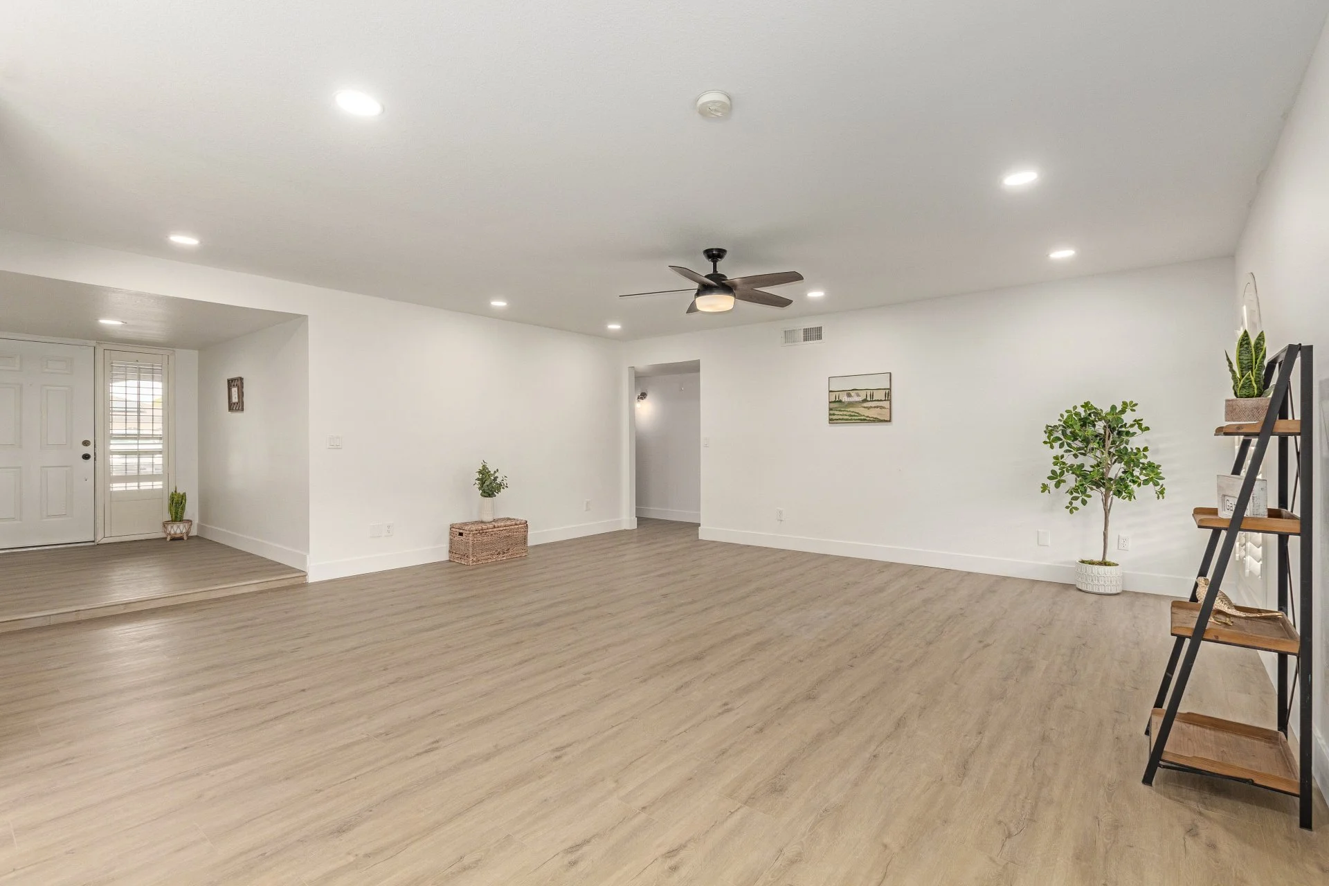 08 - Knowles Living Room4.jpg