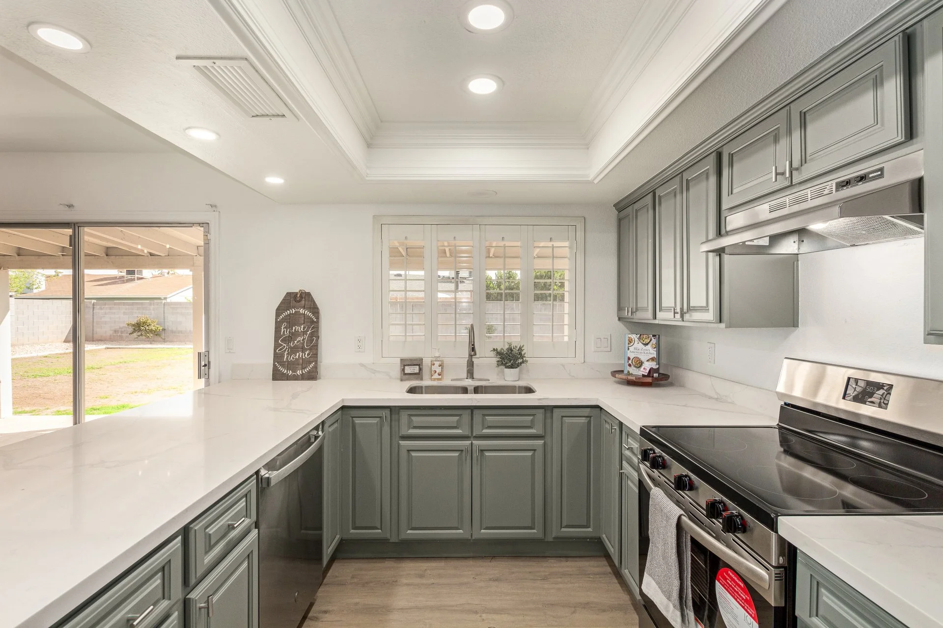 11 - Knowles Kitchen2.jpg