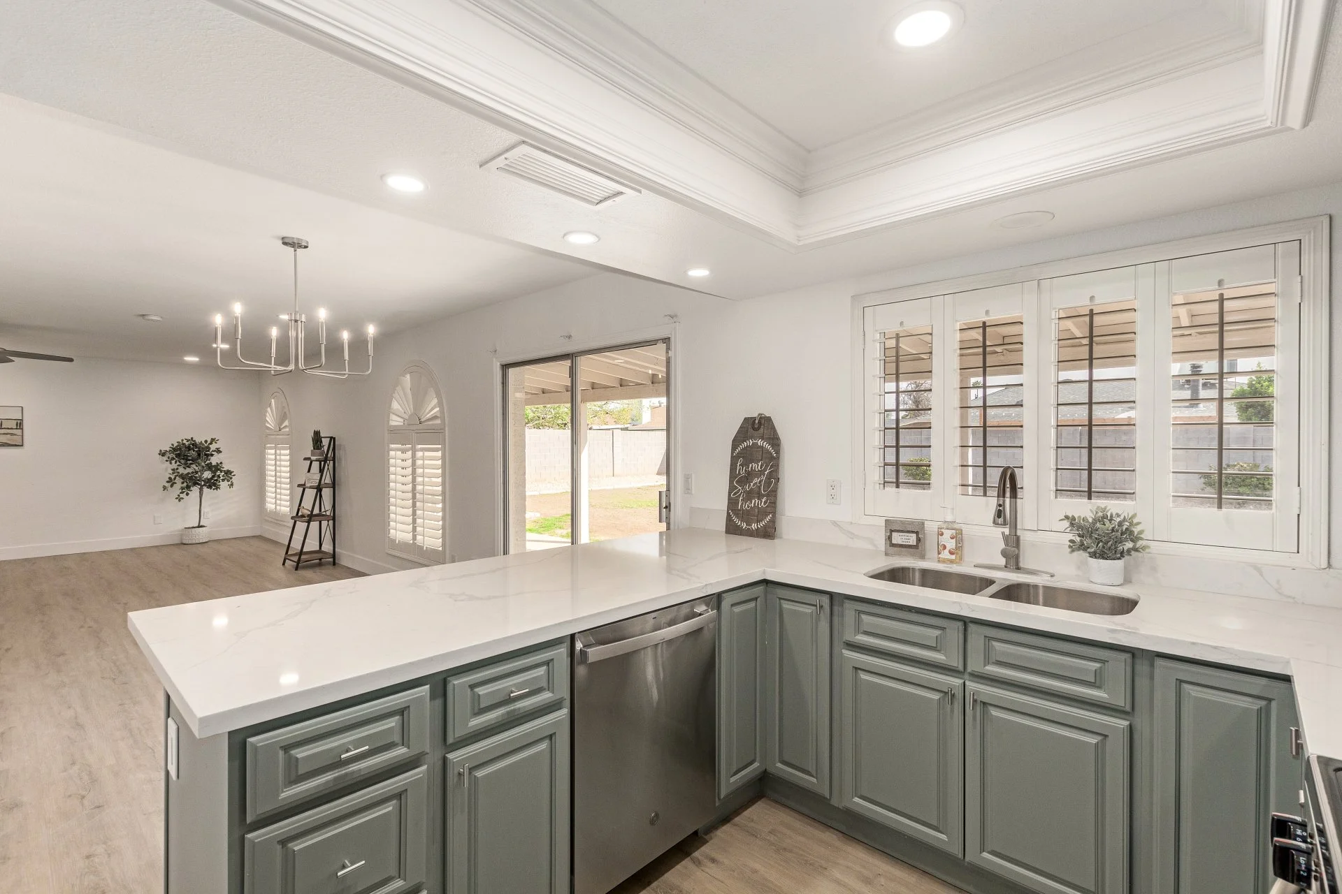 13 - Knowles Kitchen3.jpg