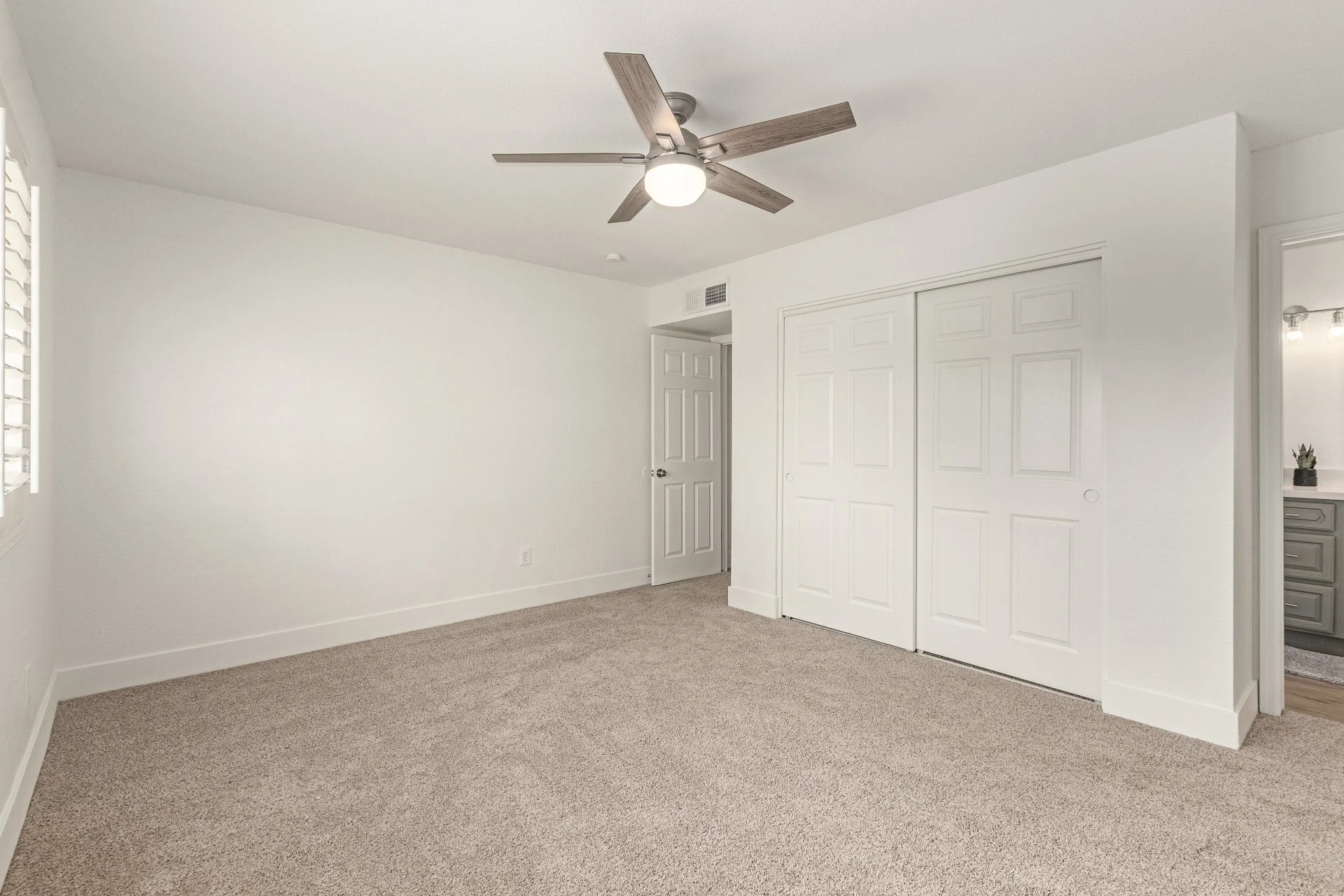 17 - Knowles Bedroom.jpg