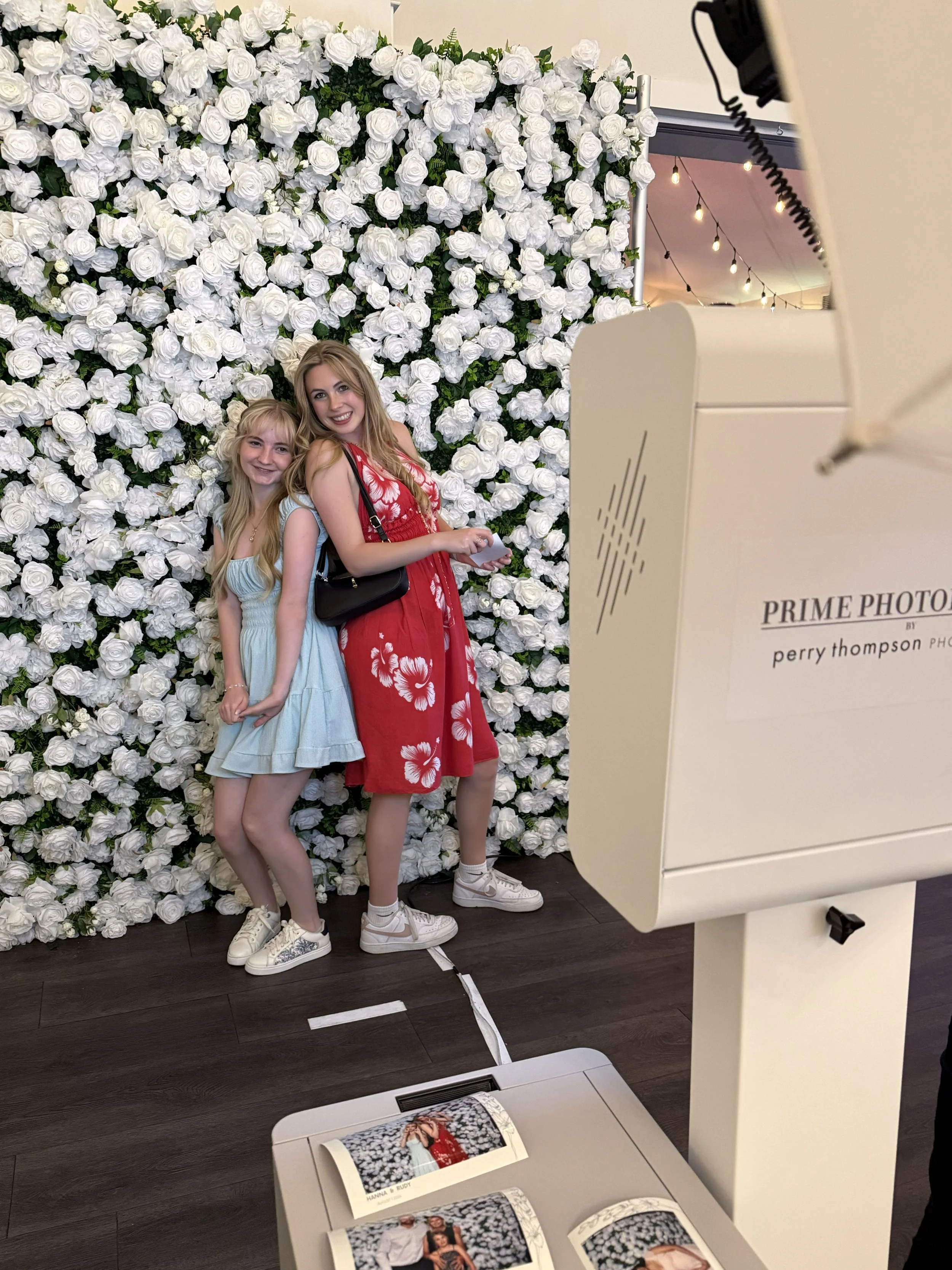 proglam with flower wall 1038.jpg