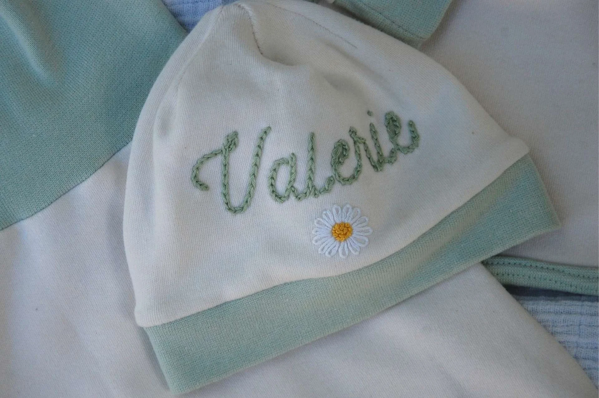 blumenstrauss-muetze-valerie.jpg