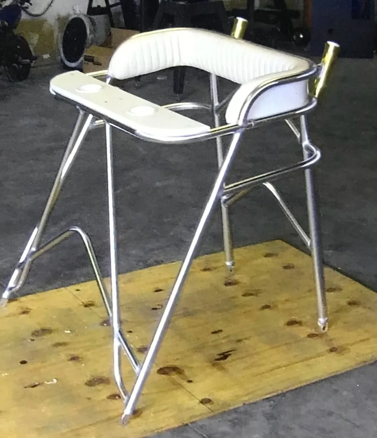 crowsnest wrap around cushion