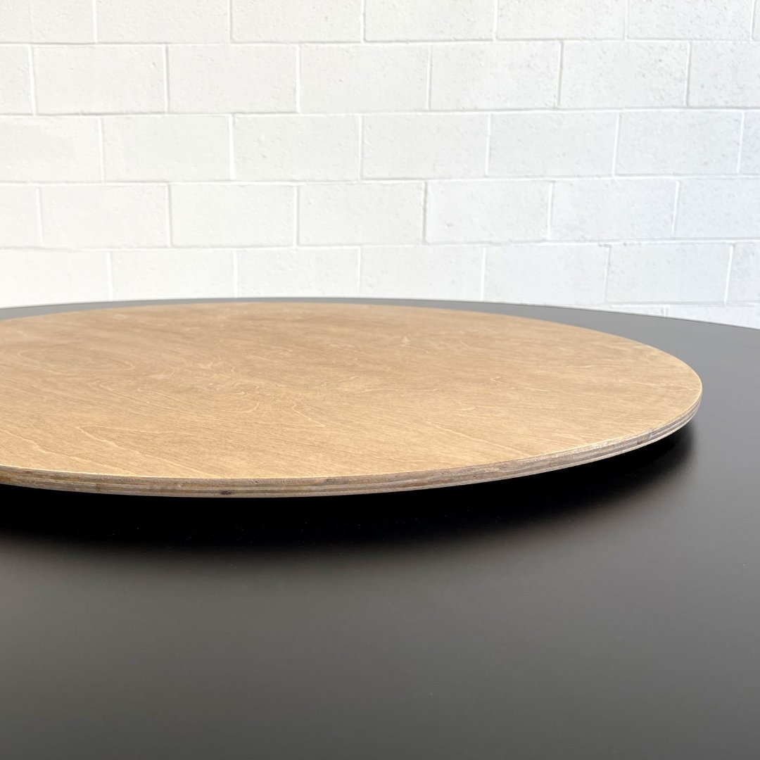 FAMILY STYLE

White, black or natural lazy susans create the family gathering vibe and enhance connections. These pieces perfectly complement our sleek laminate table with metal legs. As a bonus our 72" white tableops are customizable - design a