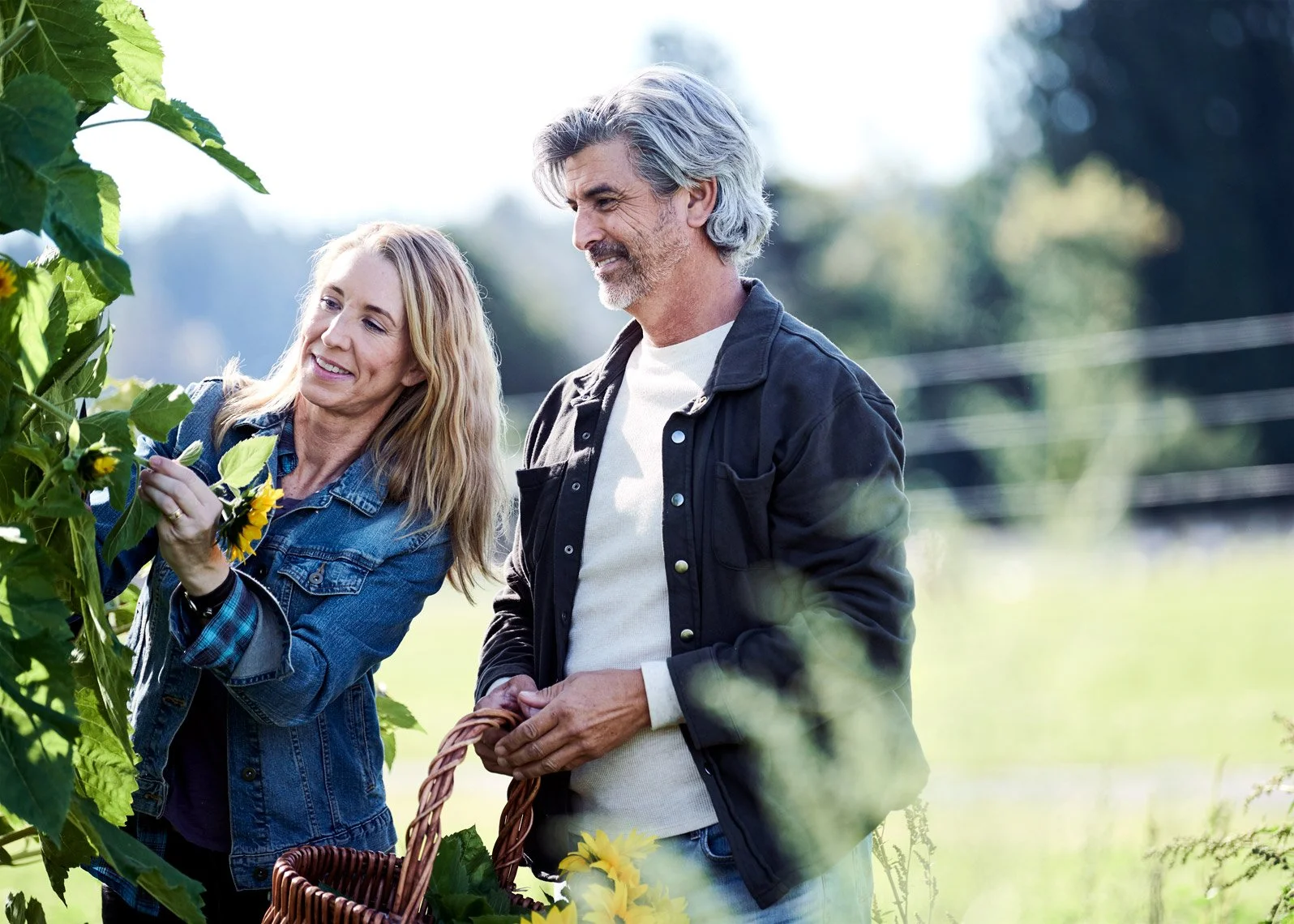 SunflowerCouple_2020.jpg