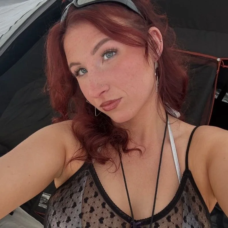 @katiescarls