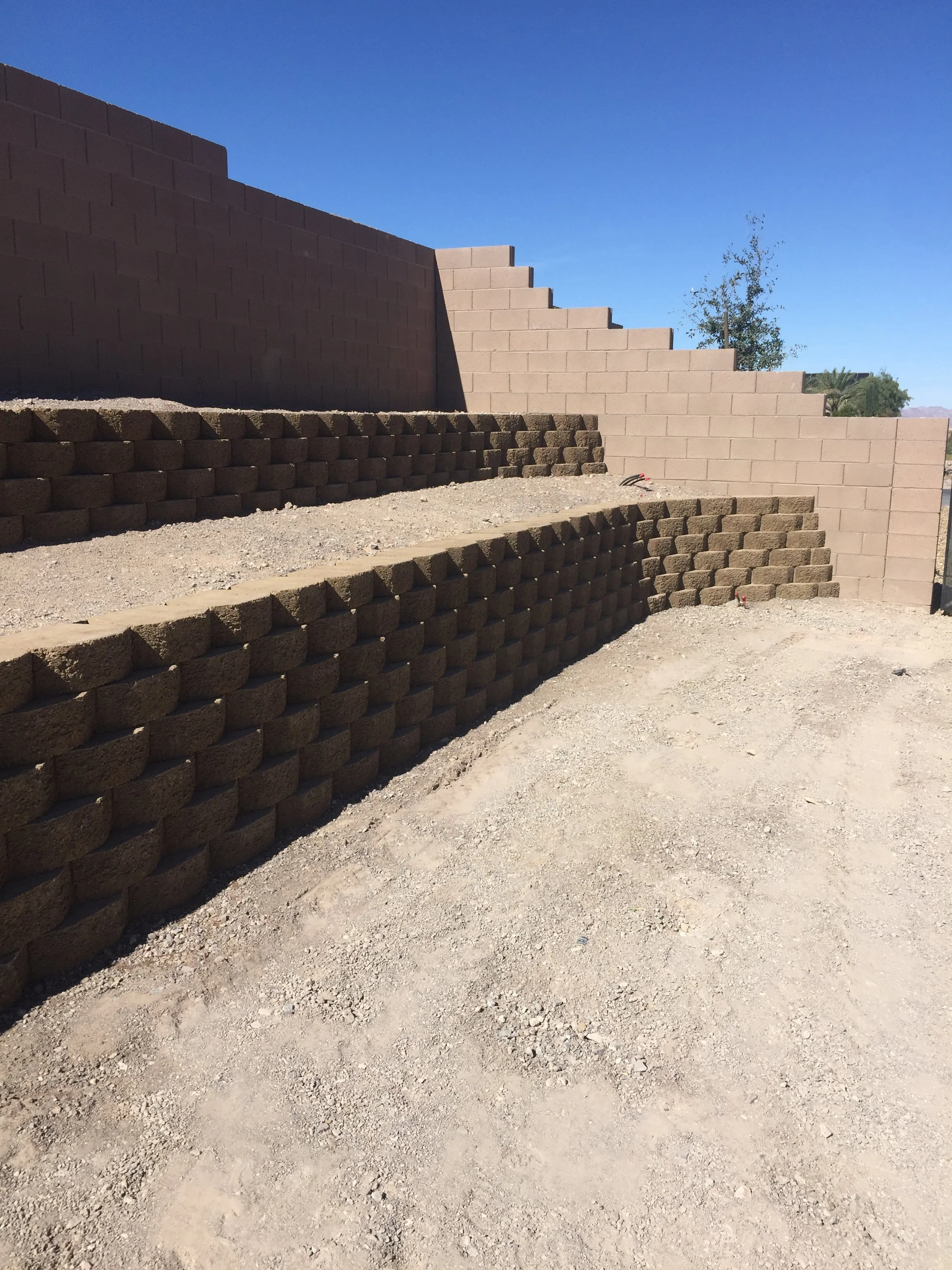 Retaining wall