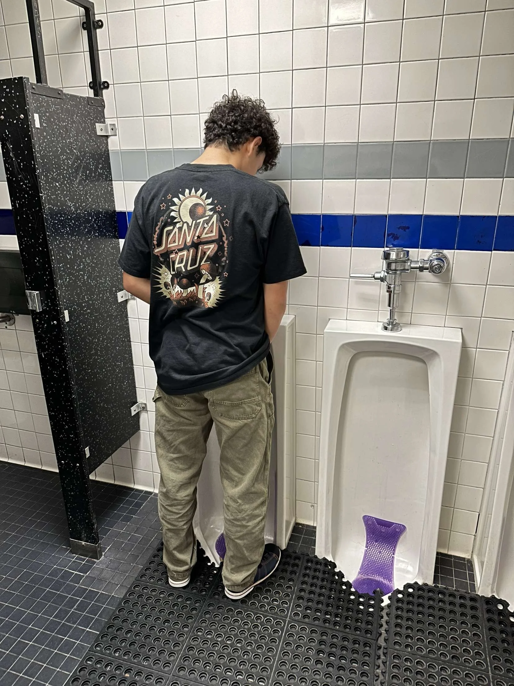 Micro-Tyrants: The psychology of urinal stall gaps