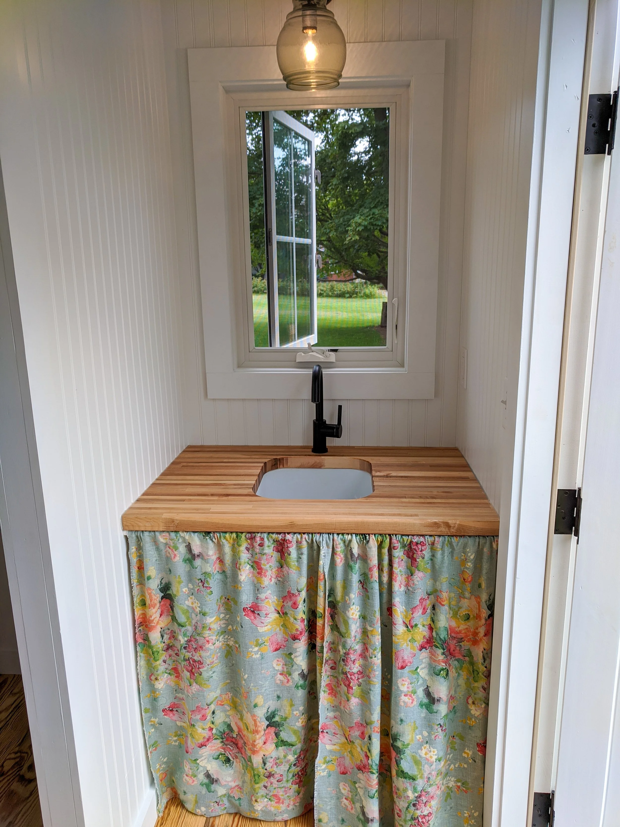 Shepherds-Hut-4.jpg