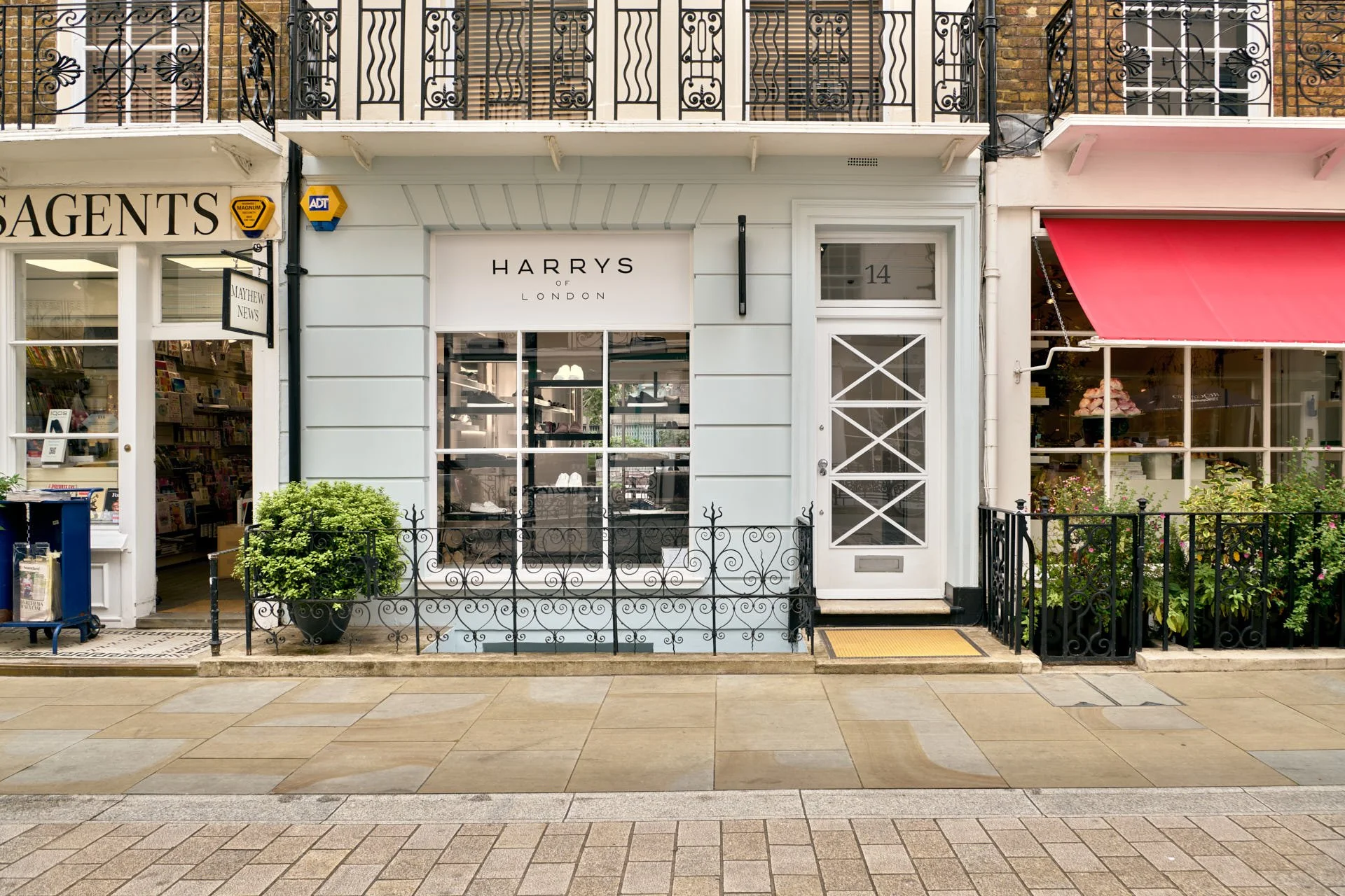 Harrys of London - photo Marco Joe Fazio SPACE