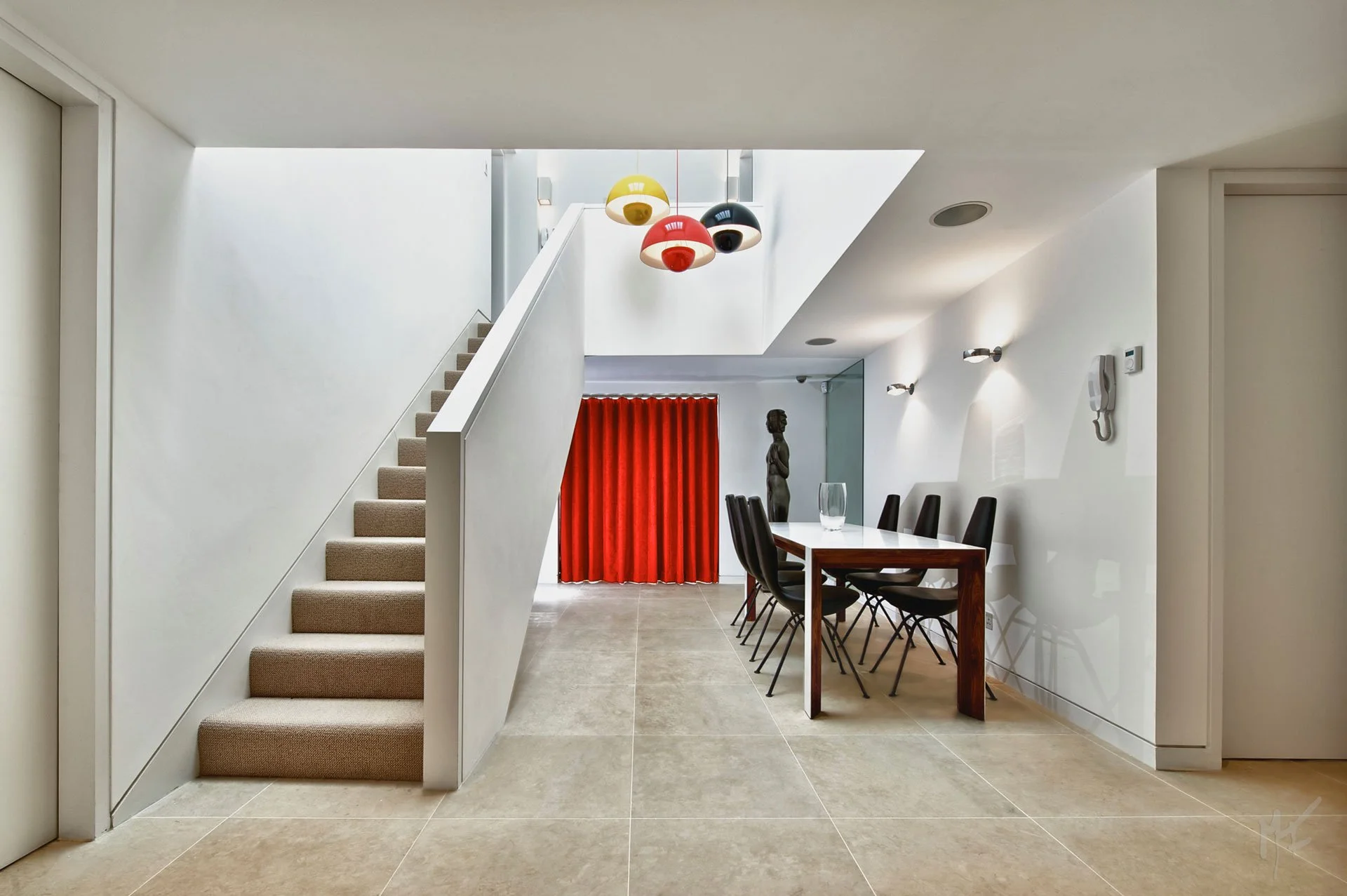 house in Cobham - photo Marco Joe Fazio SPACE