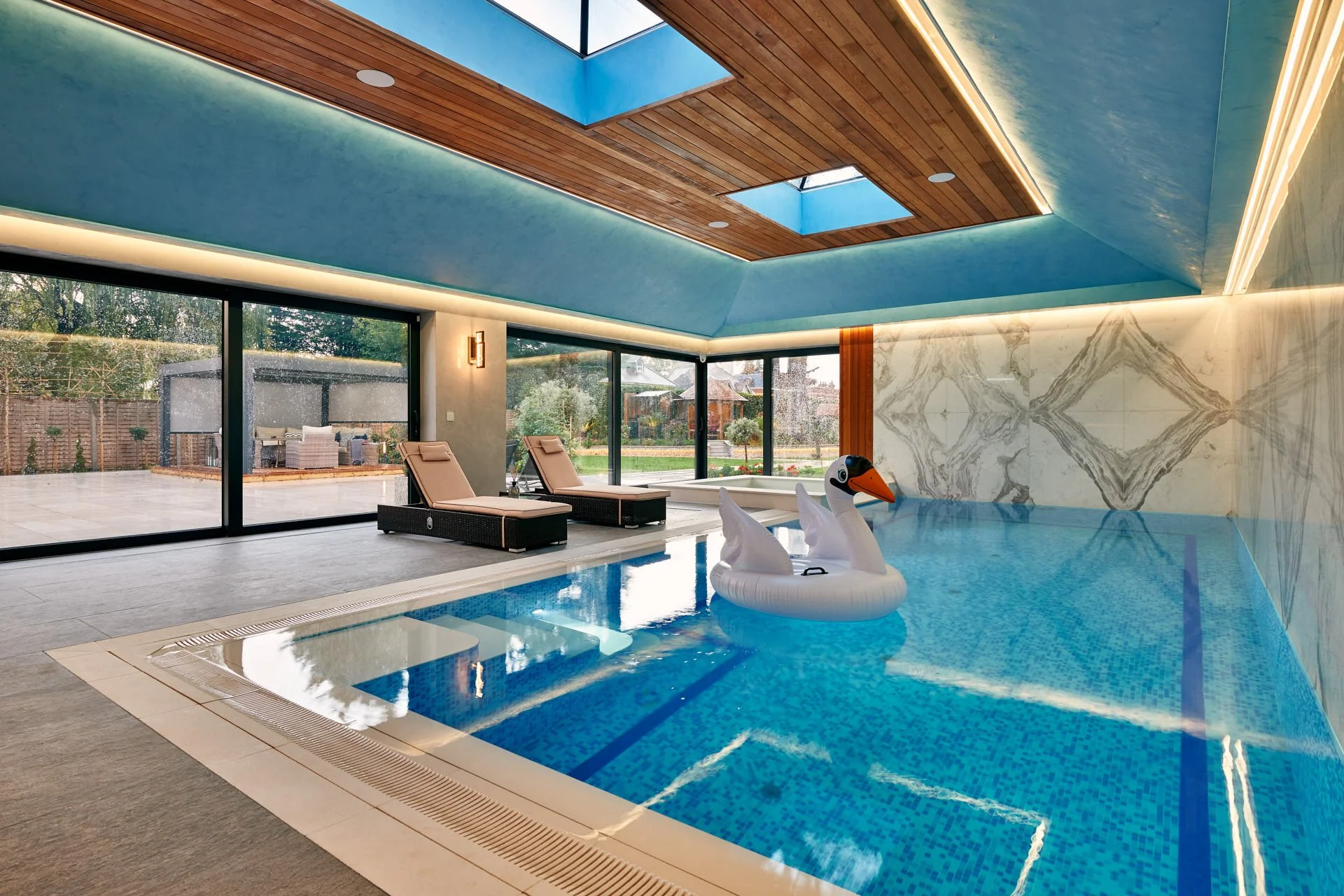 house in Cobham - photo Marco Joe Fazio SPACE