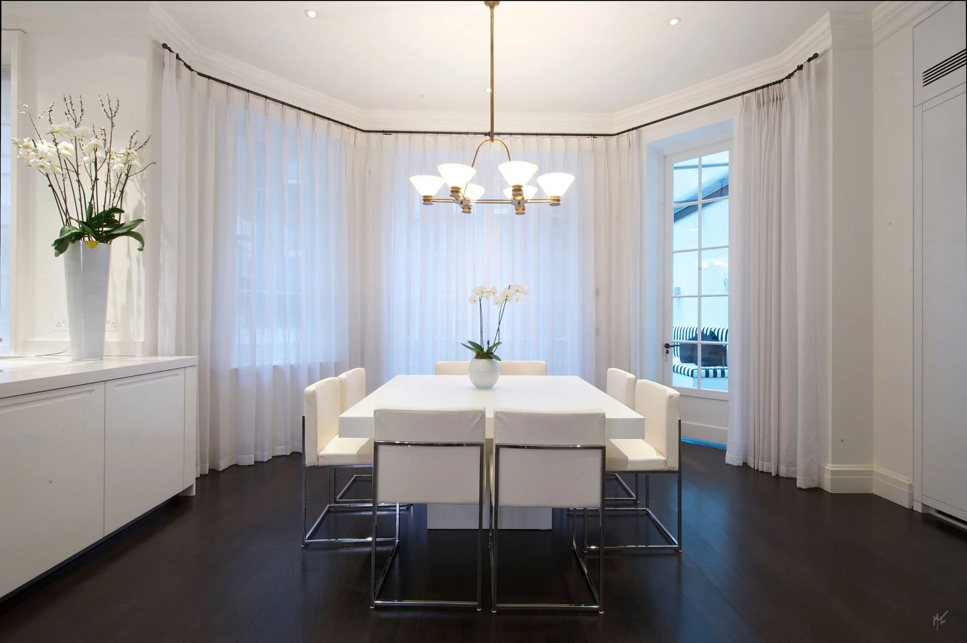 house in Weybridge - photo Marco Joe Fazio SPACE