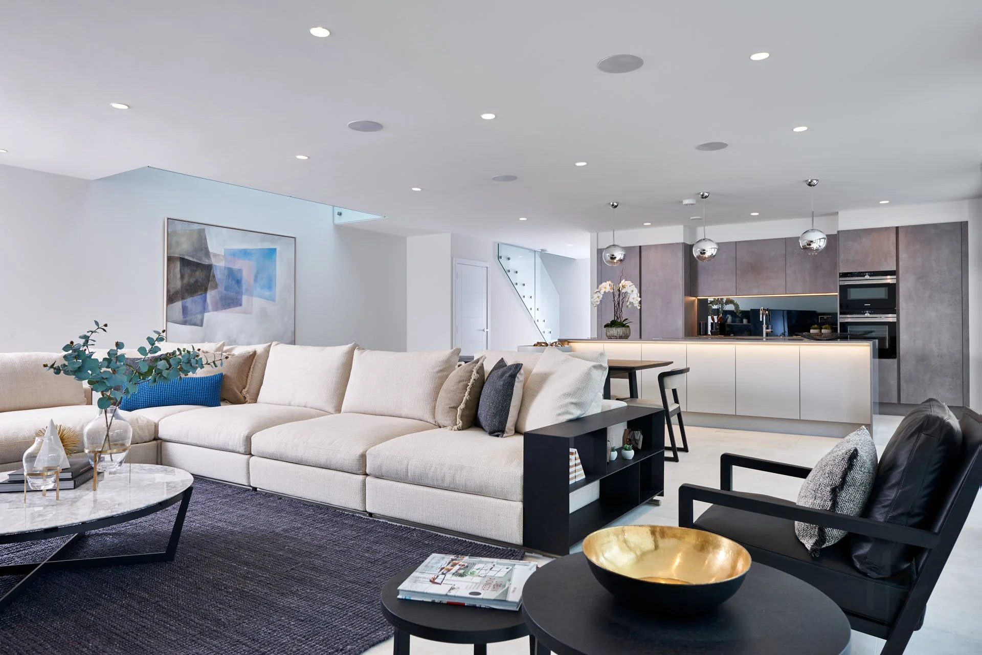 property in Oxshott - photo Marco Joe Fazio SPACE