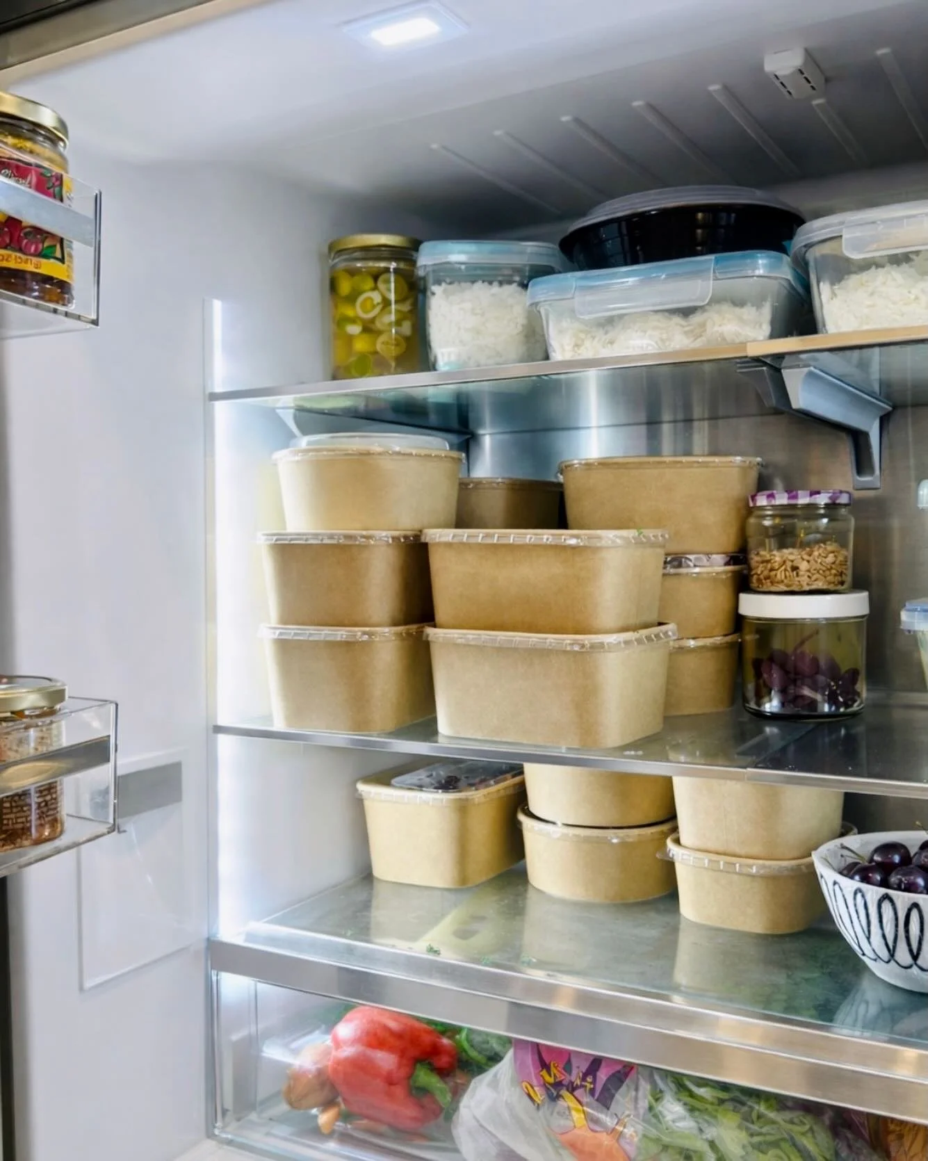 Your fridge could look like this&hellip; just saying 👀
Orders for Tuesday are due today by noon&mdash;don&rsquo;t miss it. Link in bio.