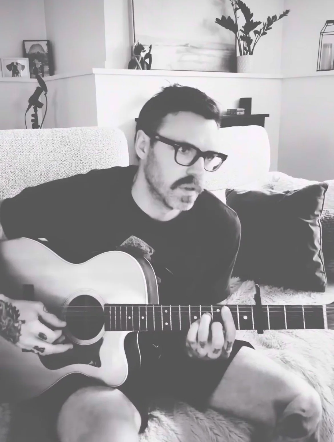 David Bradford (Live music) at Pour &amp; Famous 