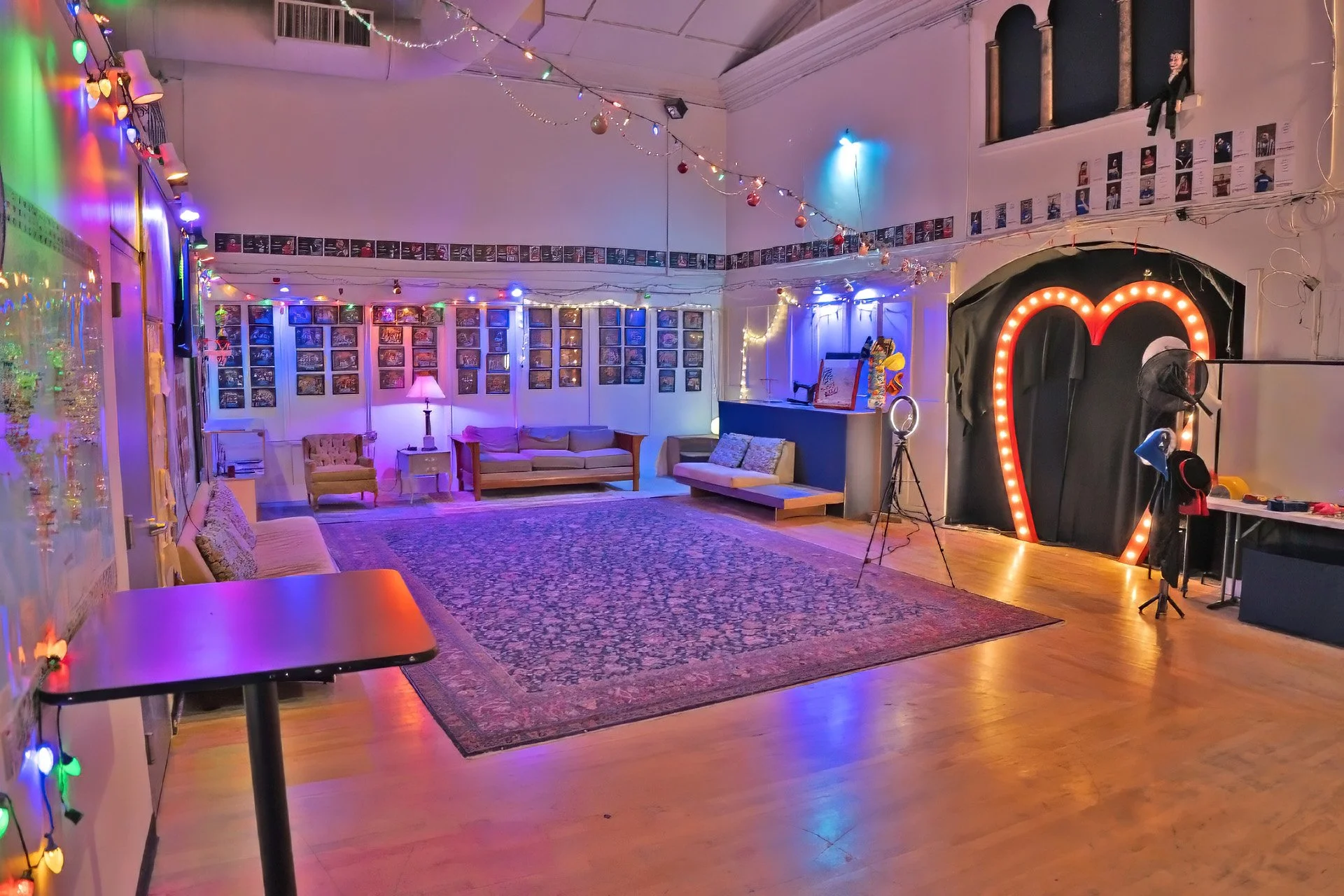 Large Lobby Area 1.jpg