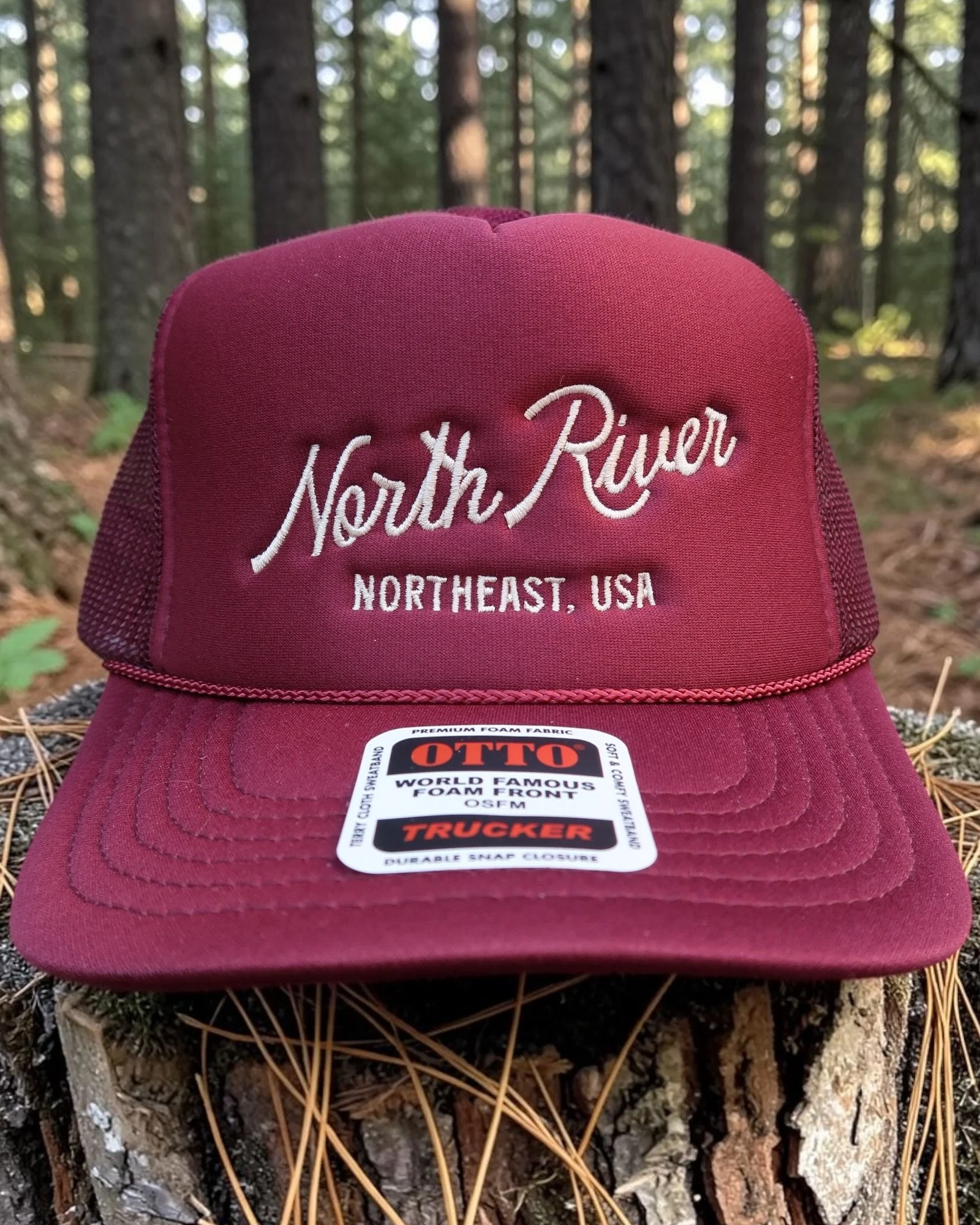 MaroonNRTrucker.png