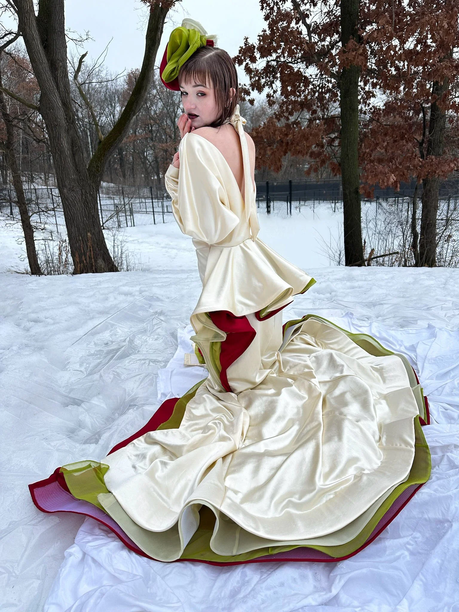 100% silk crepe back satin, 100% silk crepe de chine, 100% silk iridescent chiffon, 100% silk georgette.