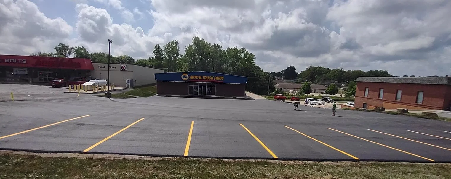 ASPHALT PAVING STRIPING