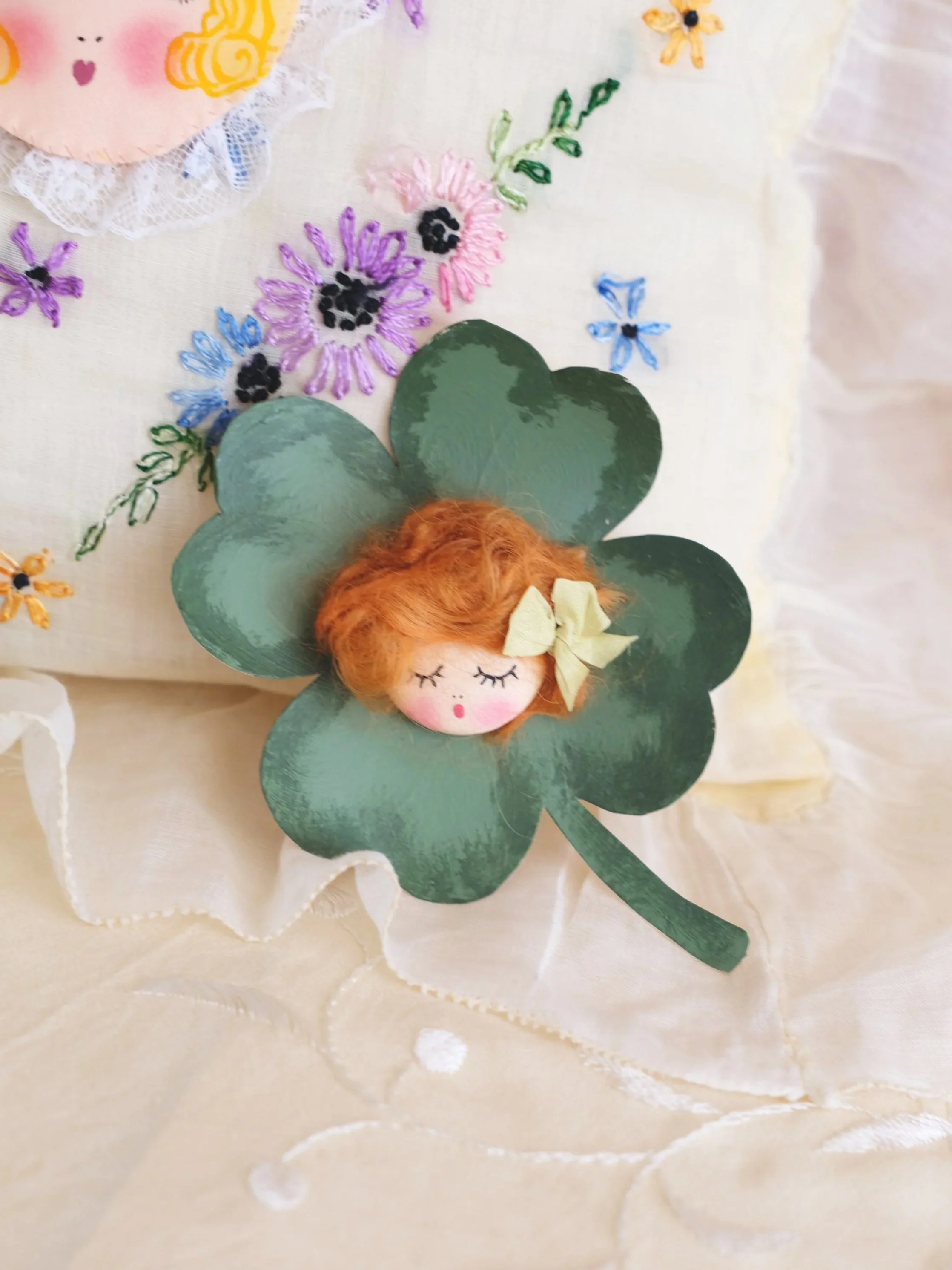 Silk Flapper Button on St. Patrick's Day Presentation Card