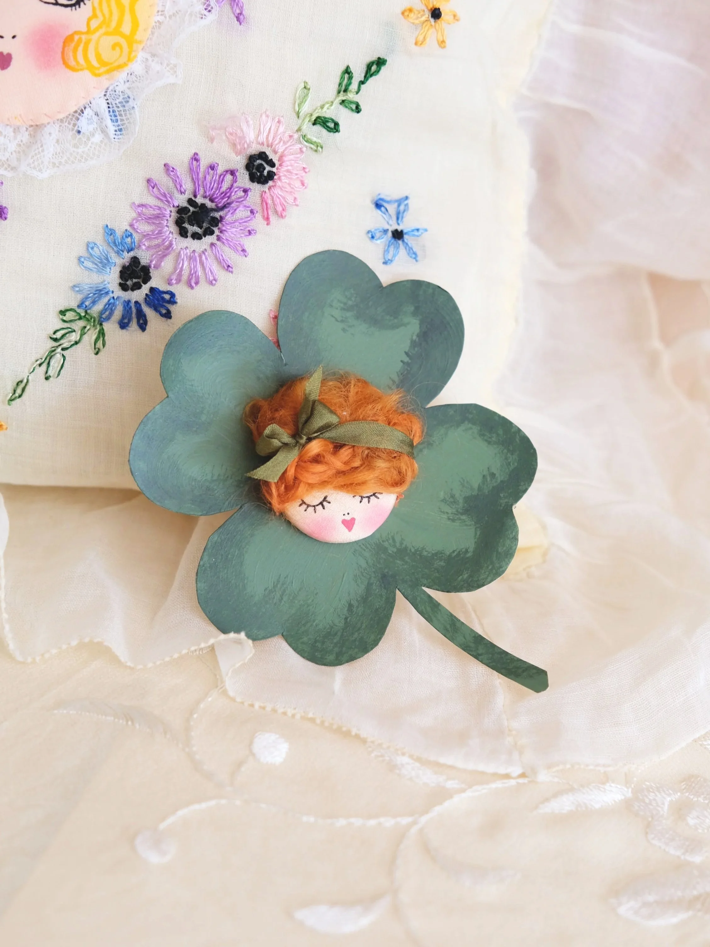 Silk Flapper Button on St. Patrick's Day Presentation Card
