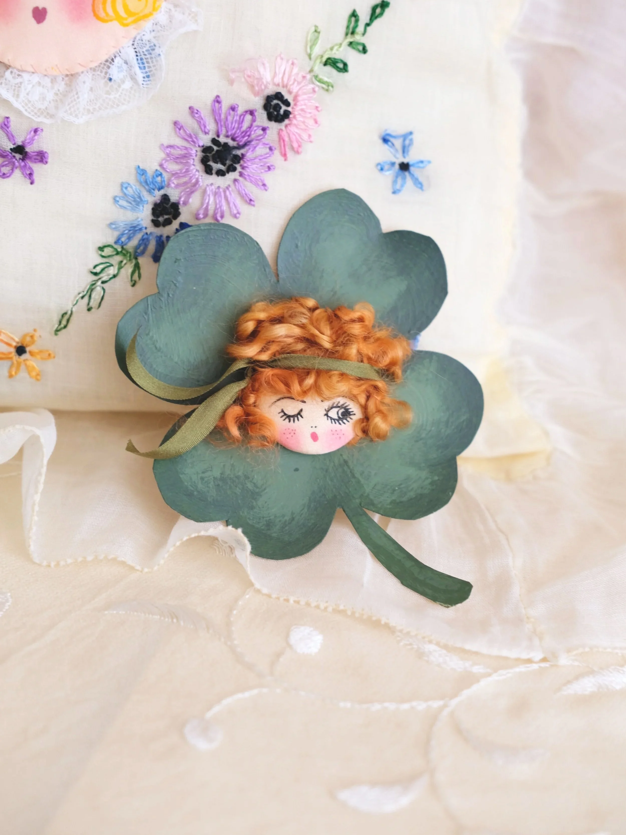 Silk Flapper Button on St. Patrick's Day Presentation Card