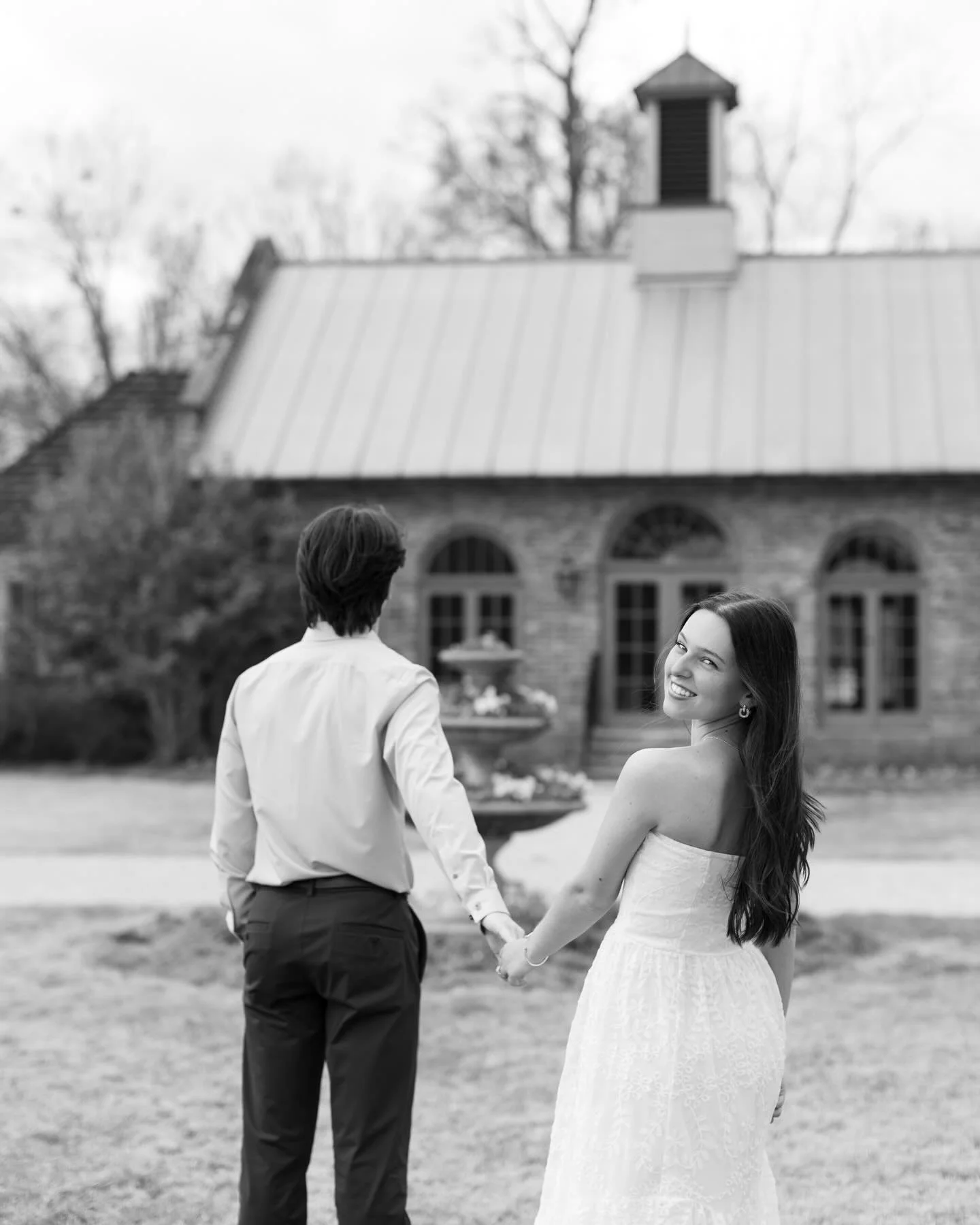 I&rsquo;ve always been a color kind of girl but sometimes black and white just feels right!

Josie &amp; Adin are the kind of couple I could photograph all day. Full of love, laughter, and the sweetest moments! My kind of session! 💍🫶🏼😌