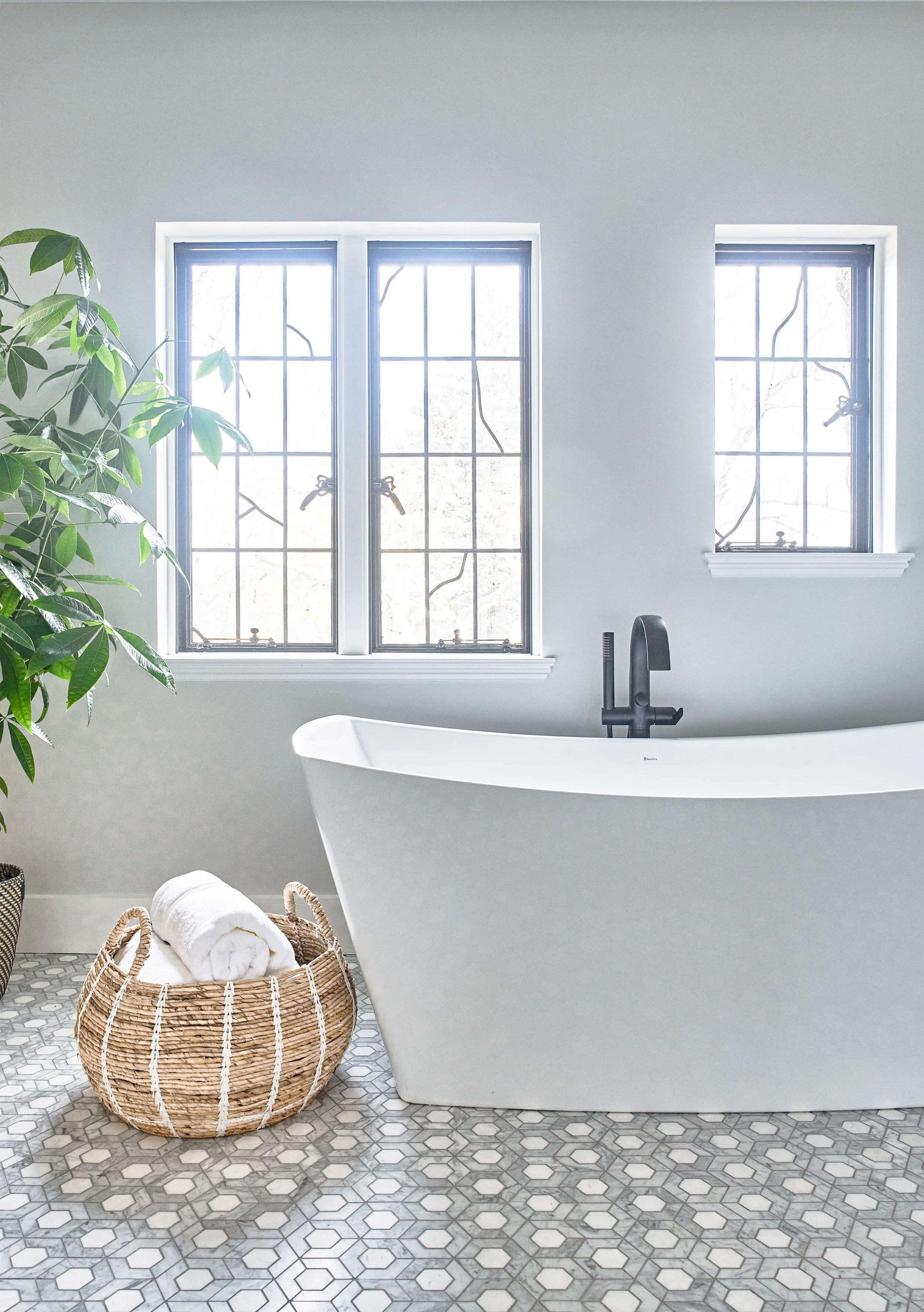 Traditional Home Kitchen & Baths