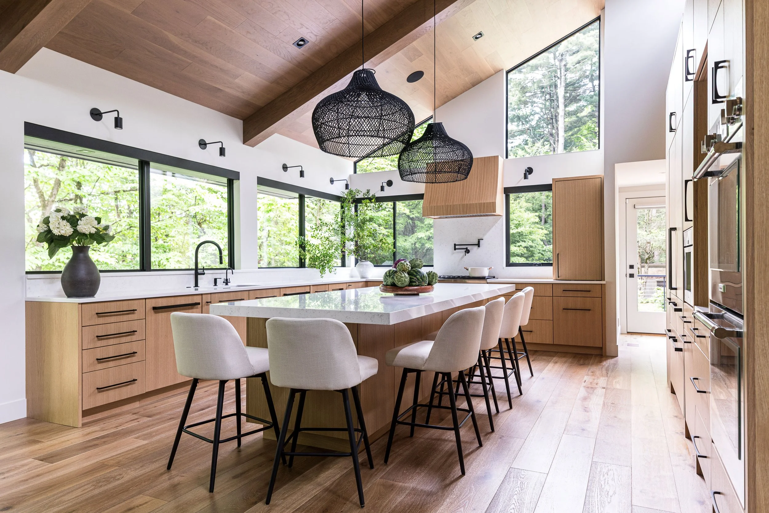 1 BeaconHill_Kitchen-115Wind.jpg