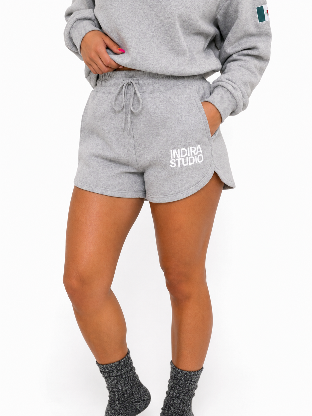 SHORT LOUNGE GRIS.png