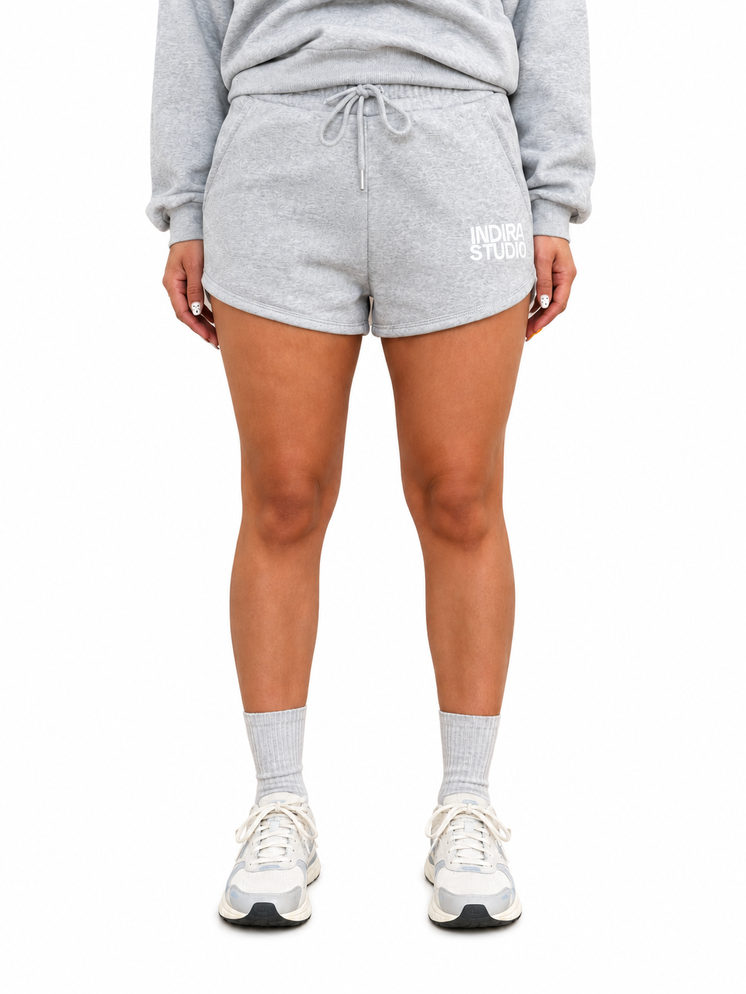 SHOR GRIS LOUNGE FRONT.png