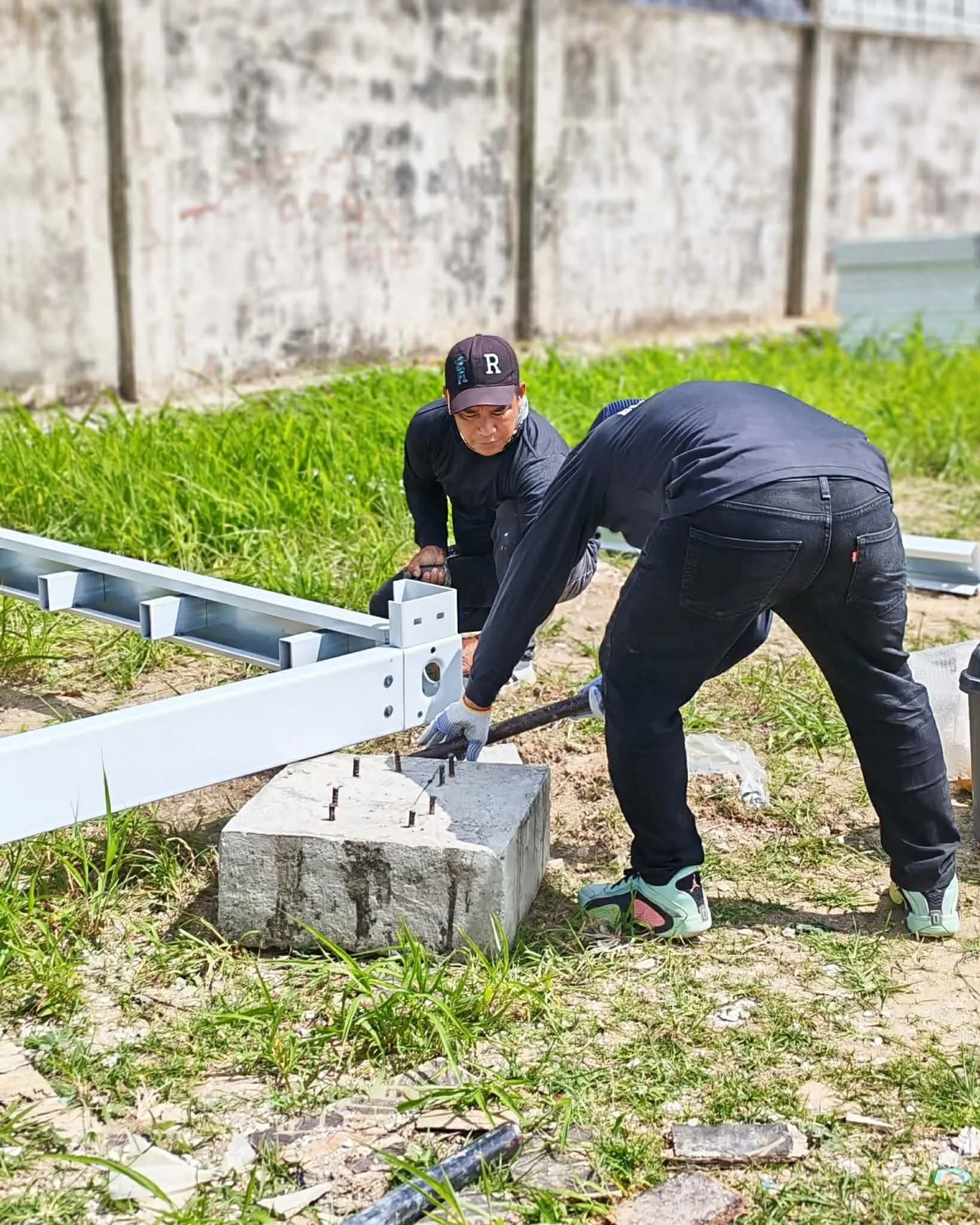 Blox PH Prefab Installers at Work