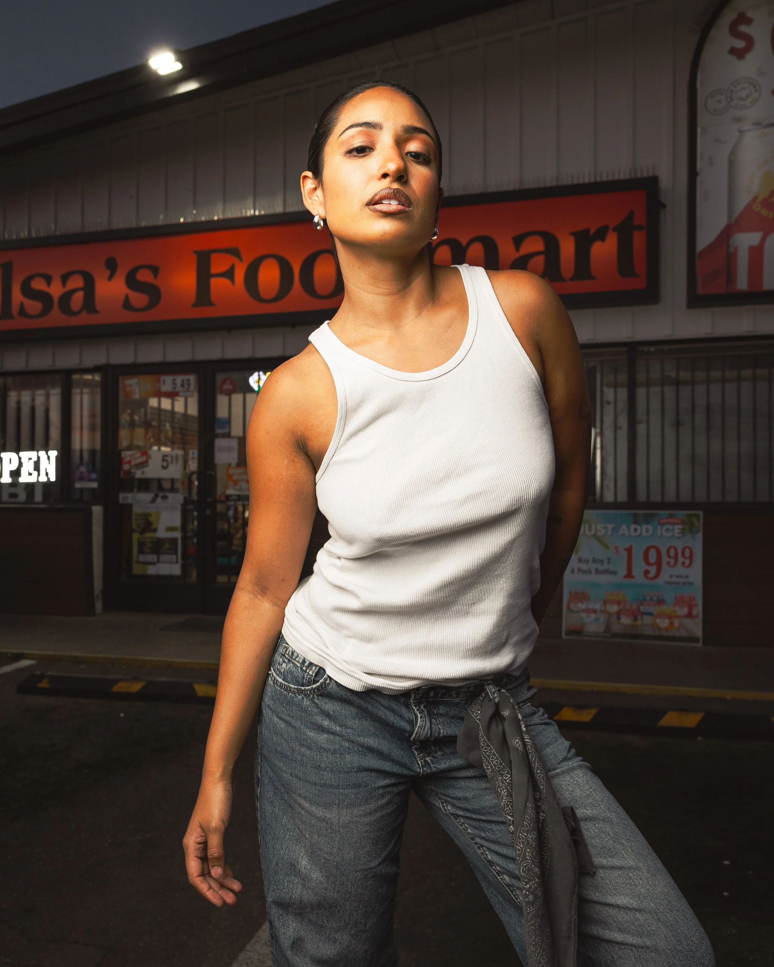 Anela-14.jpg