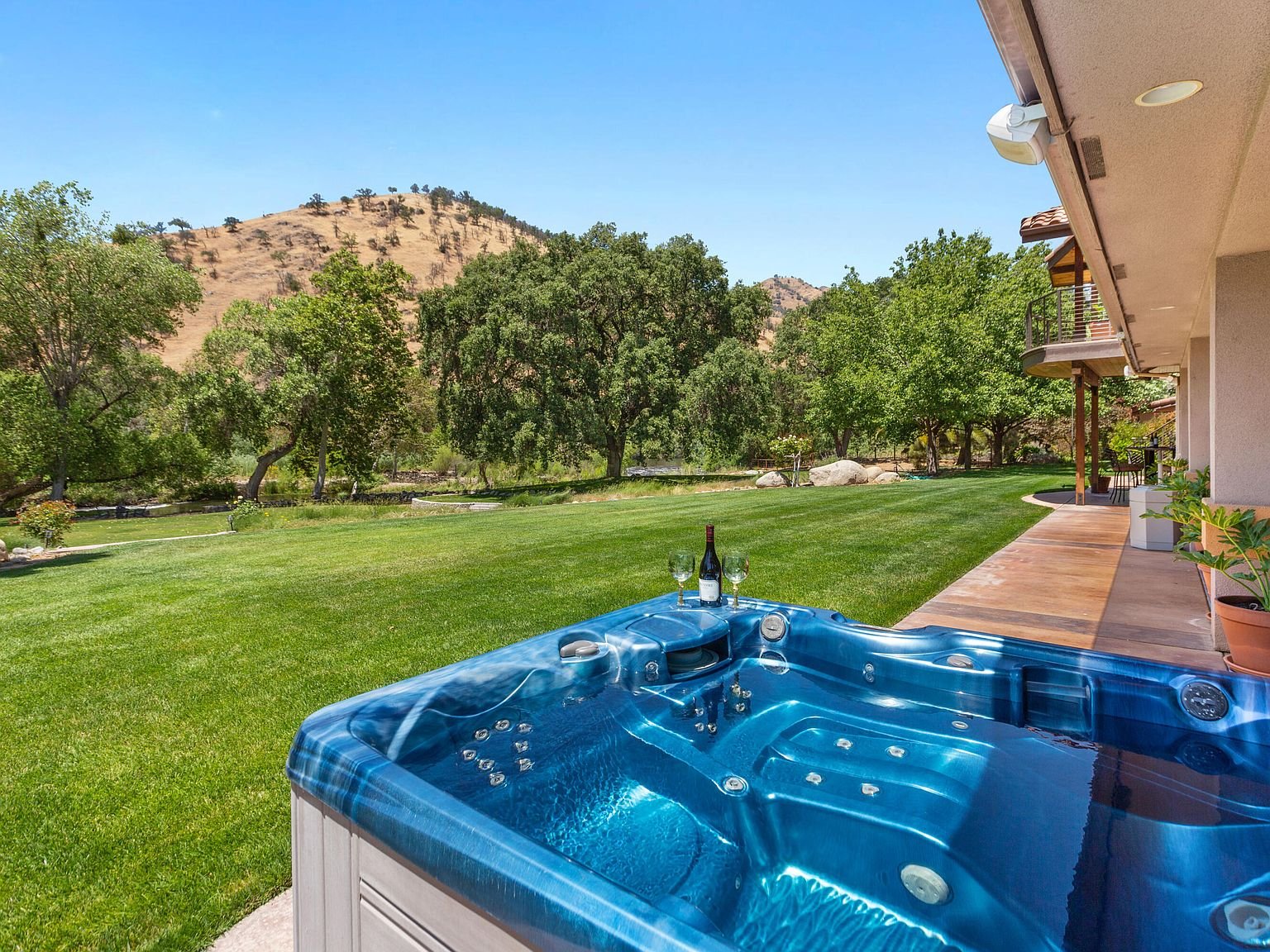 Jacuzzi