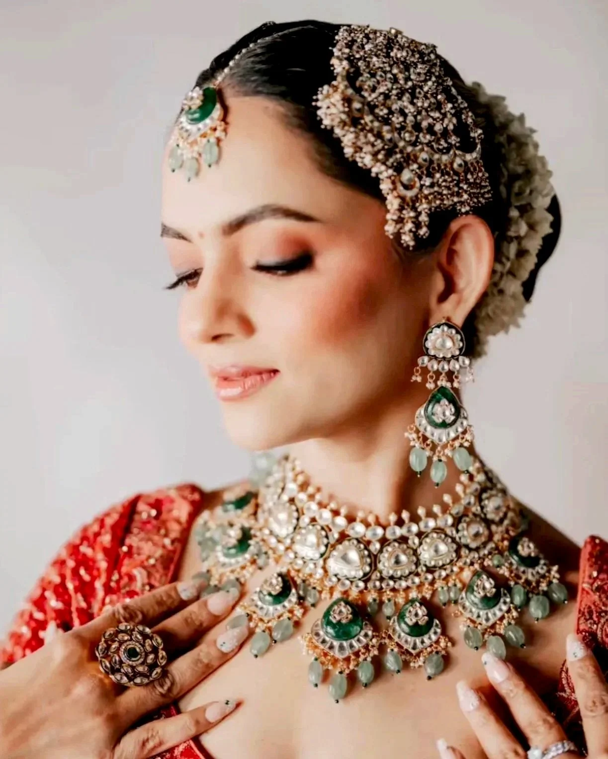 The Return of Color — How Emeralds Are Redefining Bridal Jewelry in 2026
