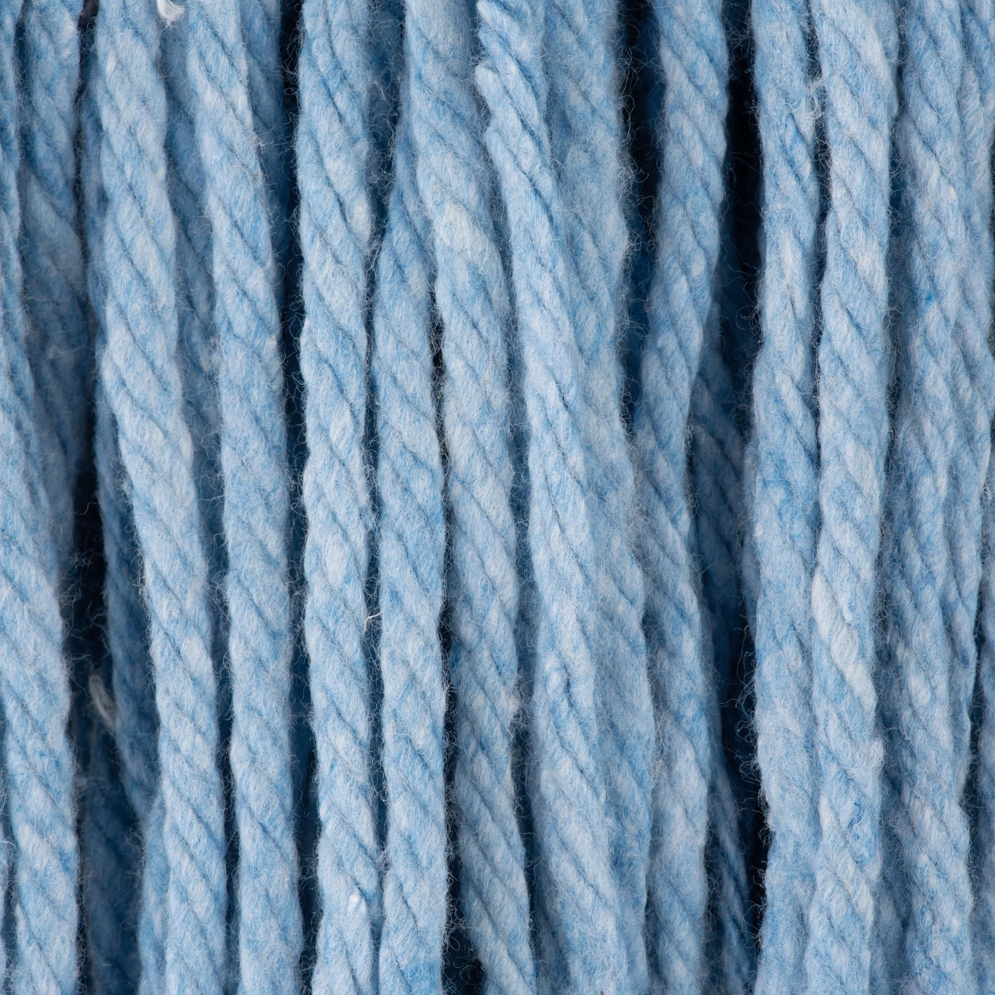 369454B14.03.jpg