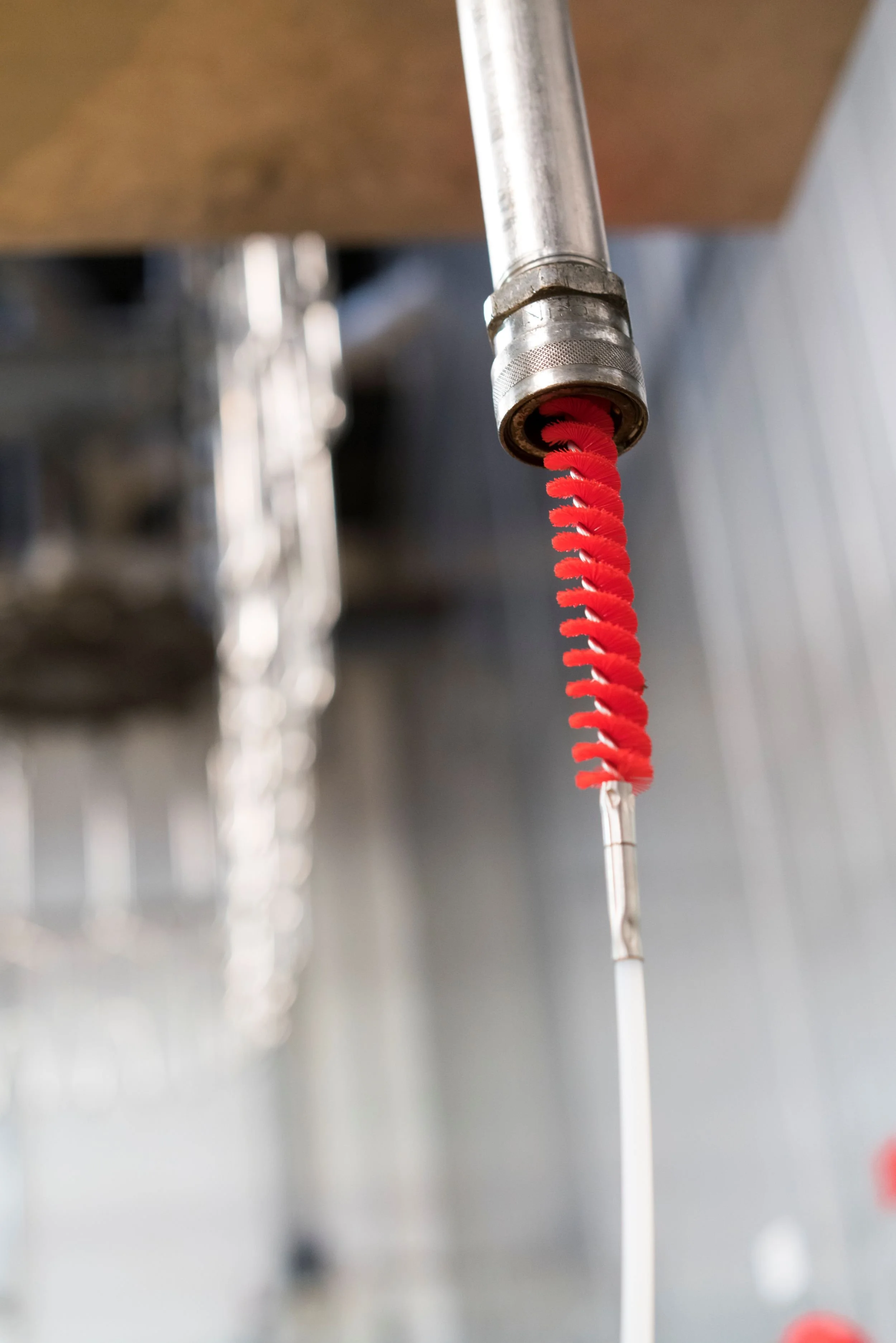 Red tube brush
