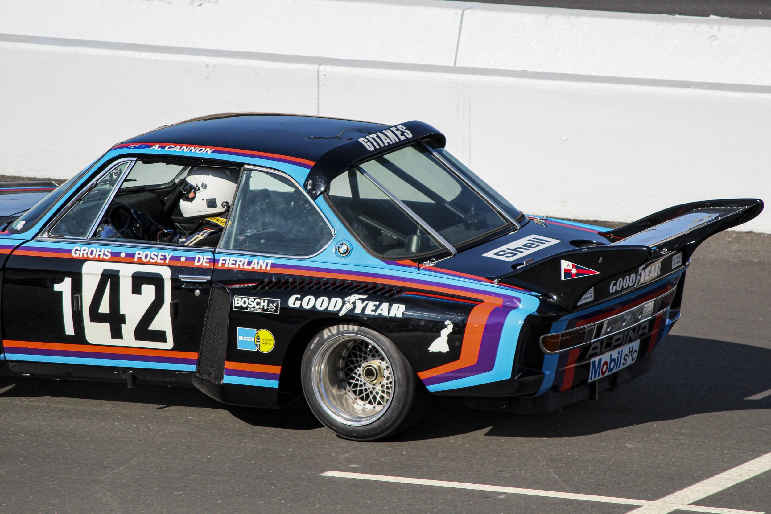 Black E9-1.JPG