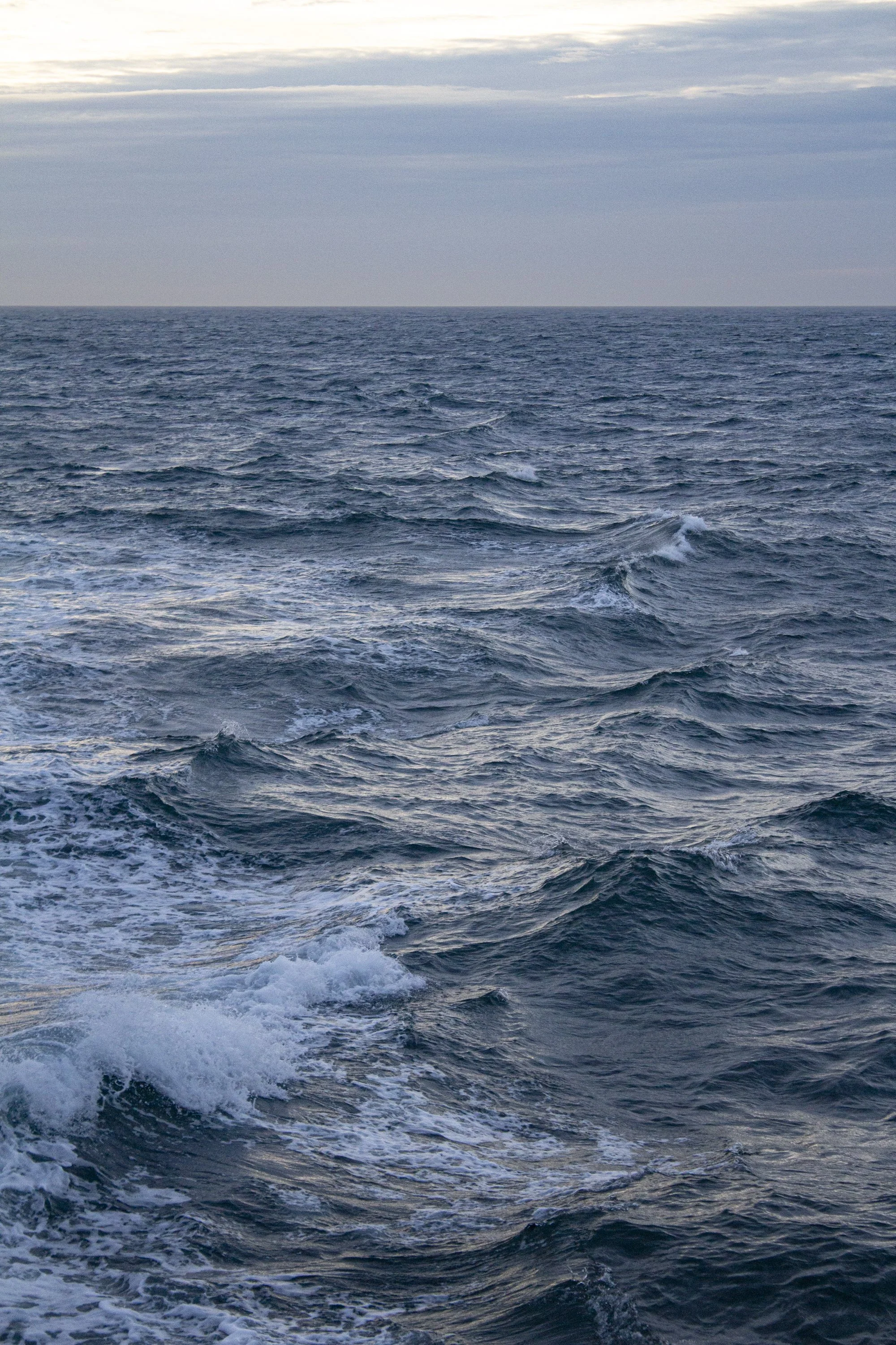 Ship Waves-1.JPG